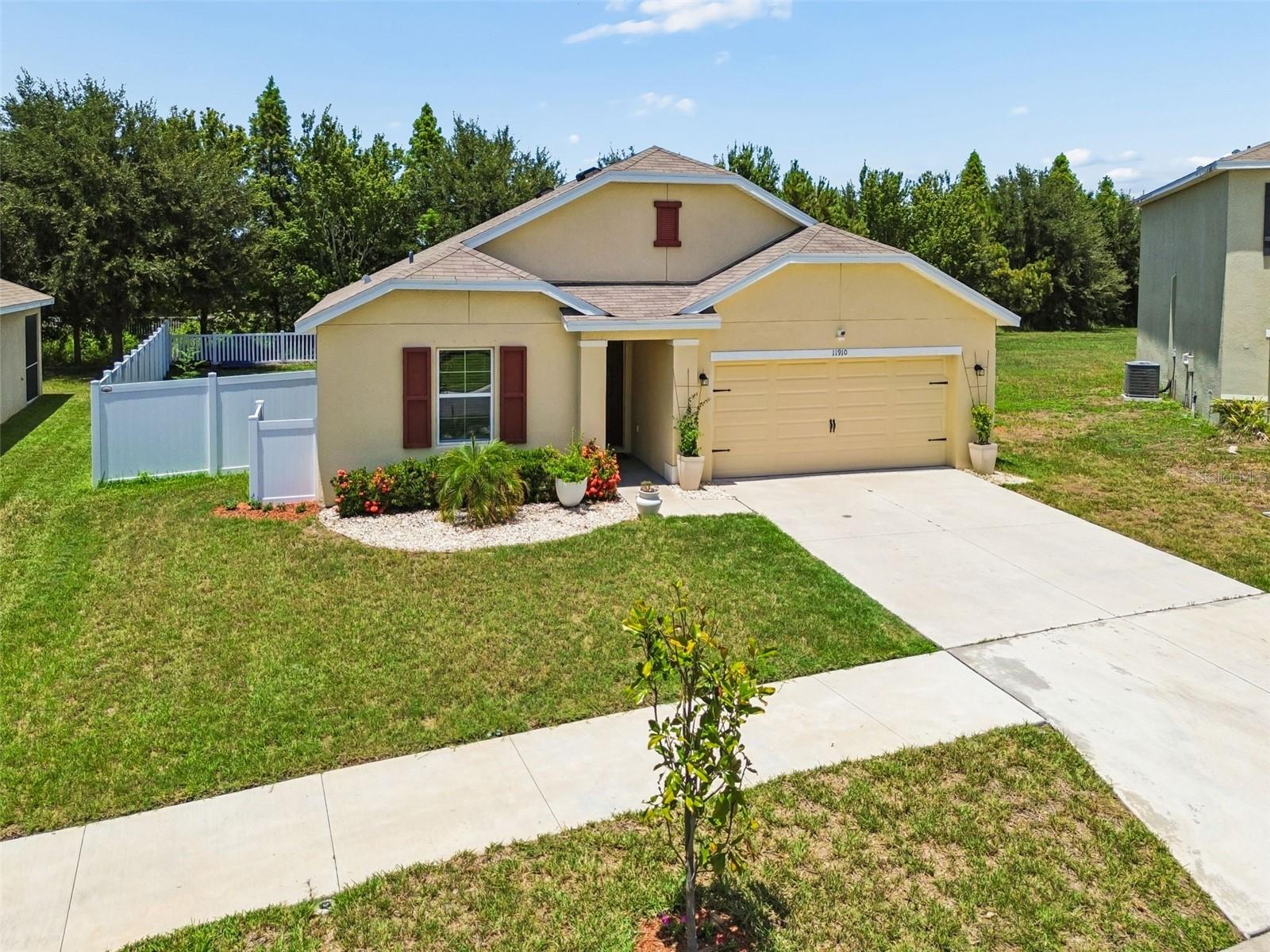 11910 LITTLE VIOLET CIR — photo 33