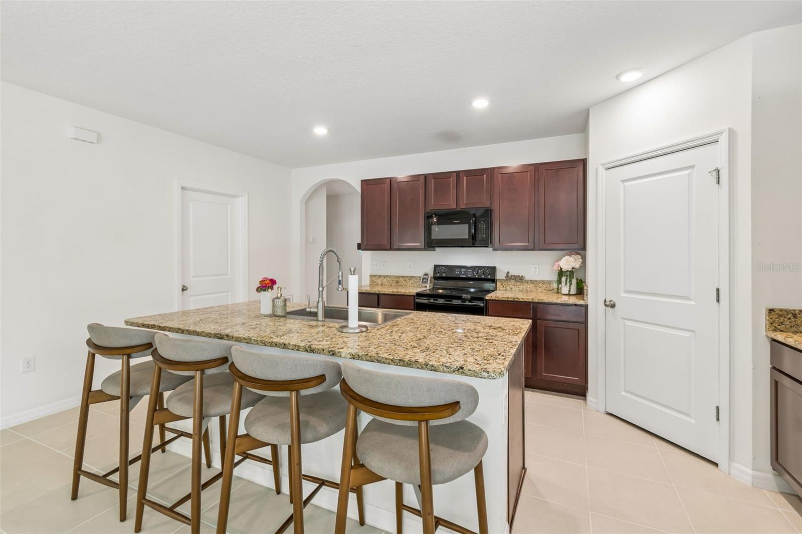 11910 LITTLE VIOLET CIR — photo 10
