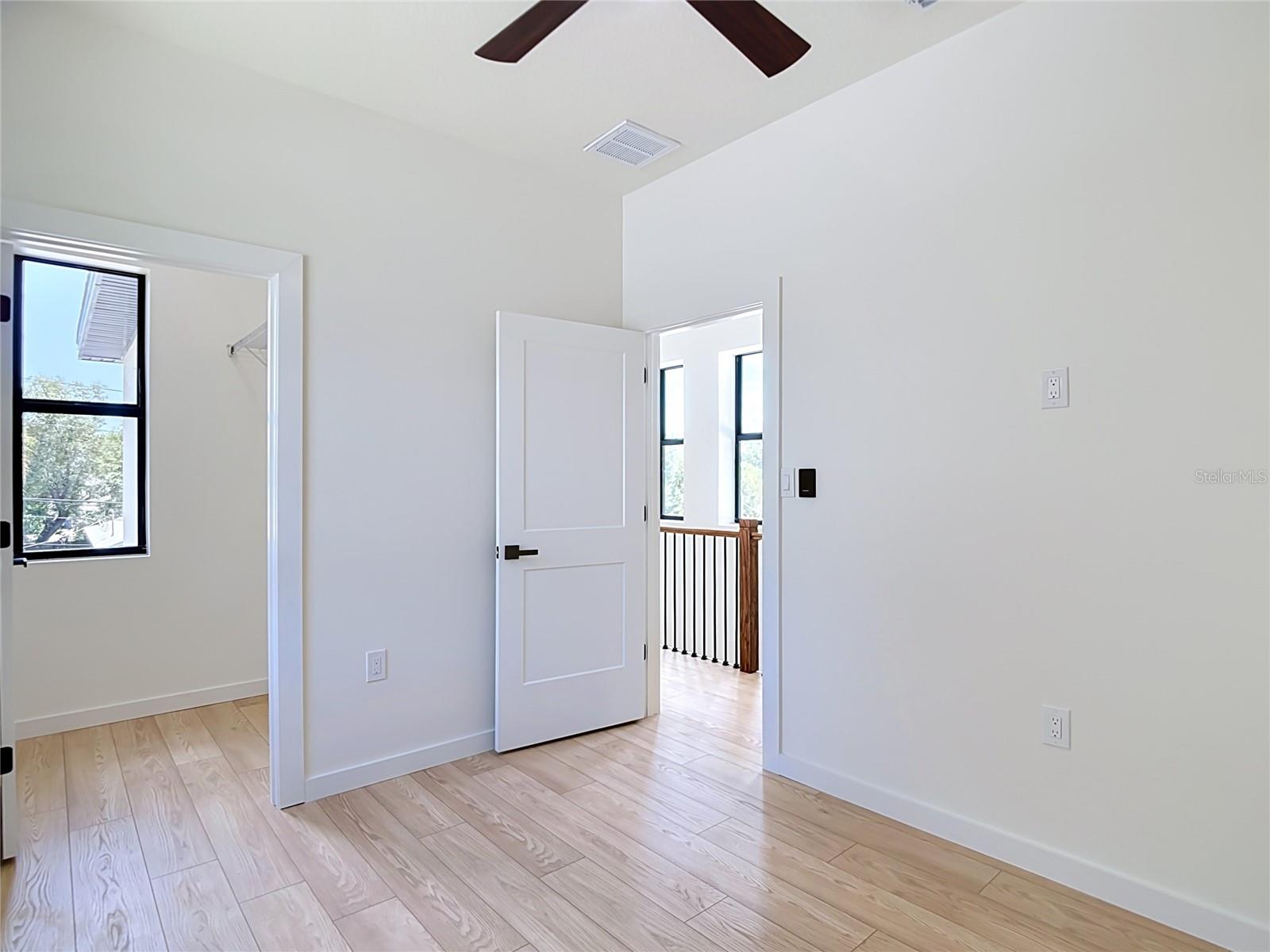 2410 E 20TH AVE — photo 28