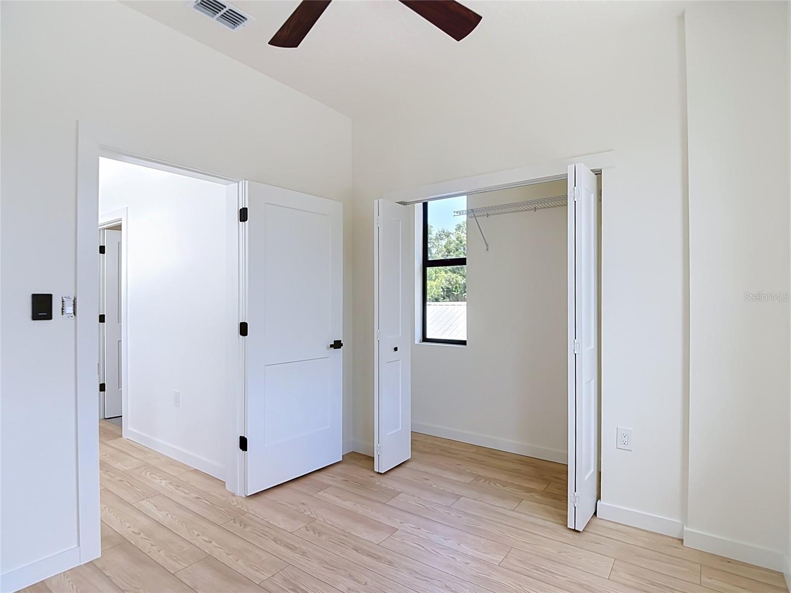 2410 E 20TH AVE — photo 31