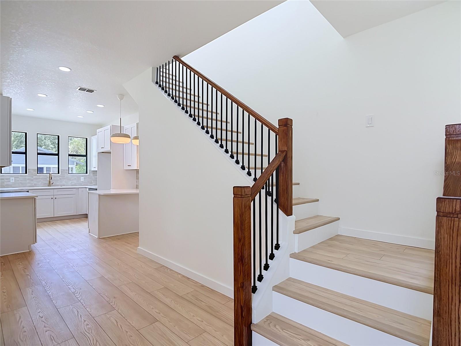 2410 E 20TH AVE — photo 15