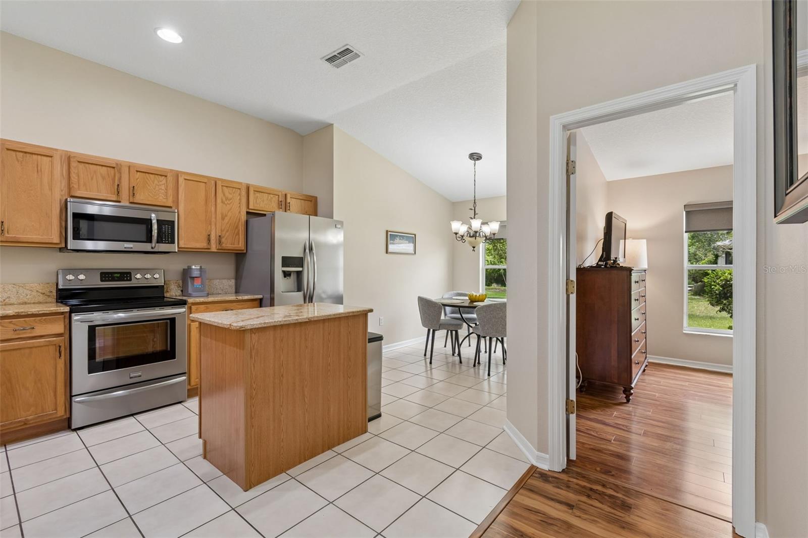 20942 SUNSWEET CT — photo 5
