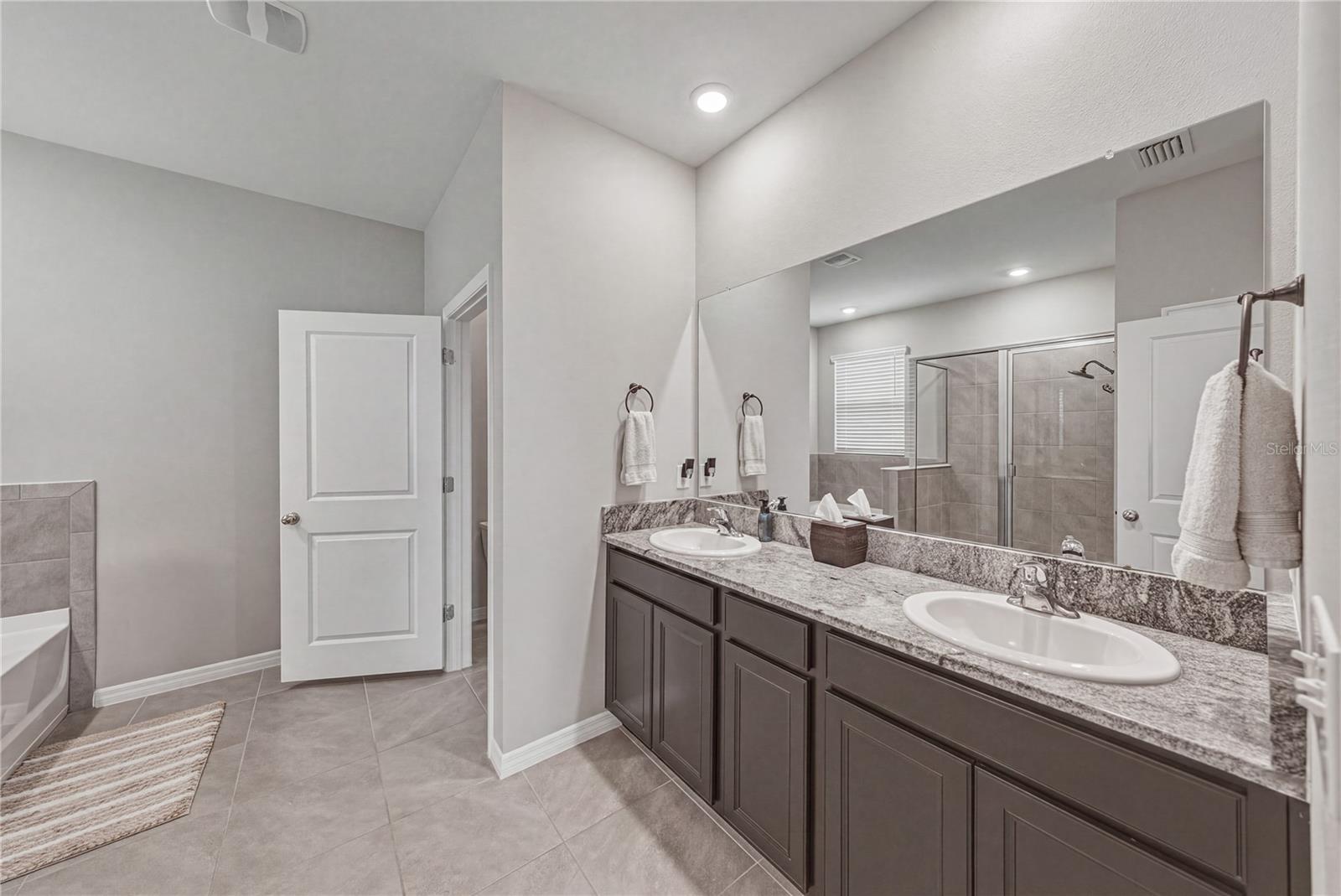 8382 BOWER BASS CIR — photo 30