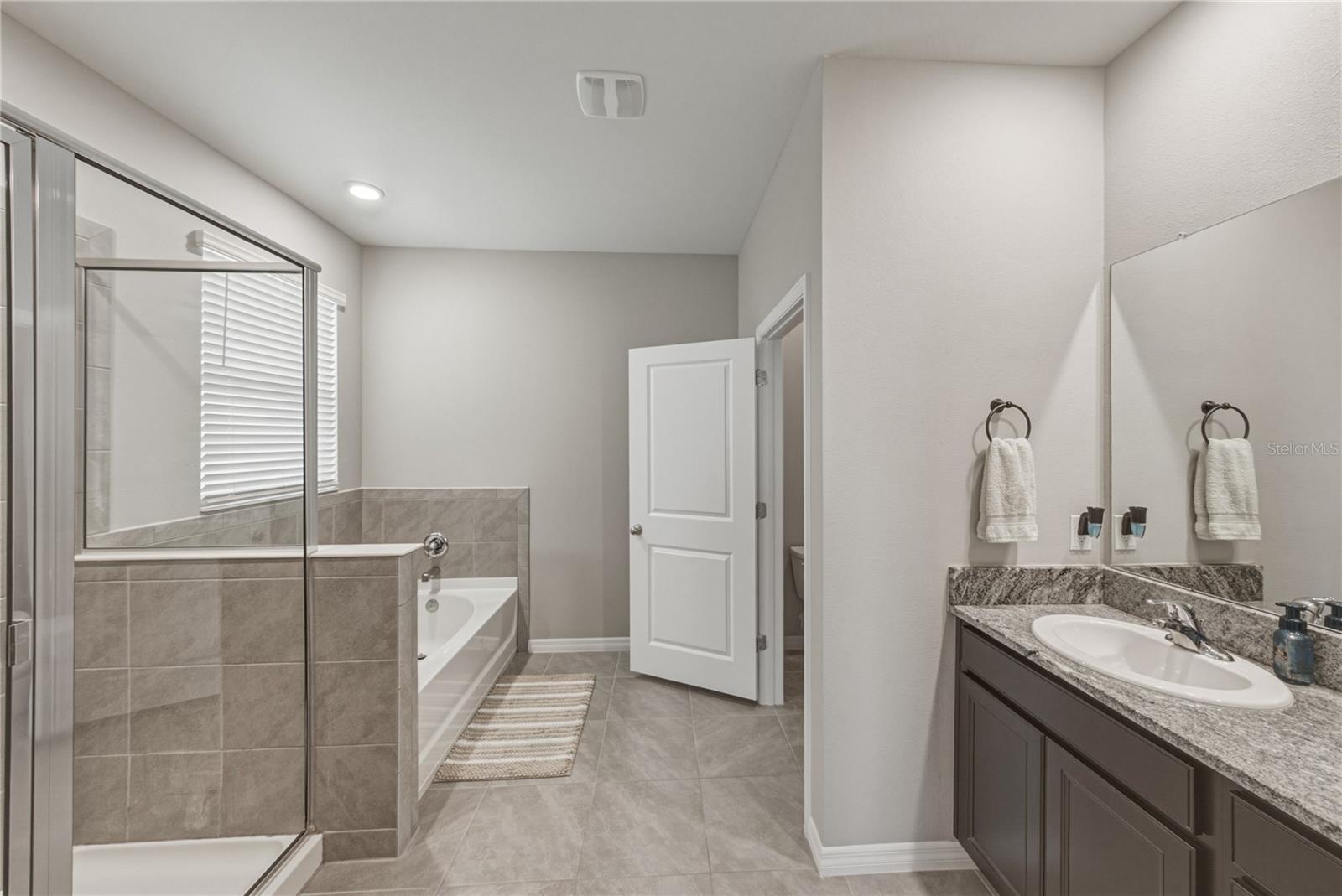 8382 BOWER BASS CIR — photo 31