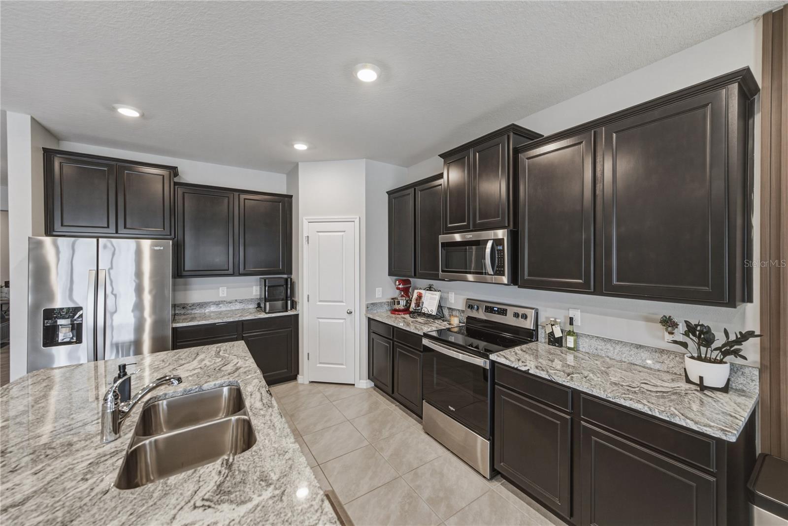8382 BOWER BASS CIR — photo 23