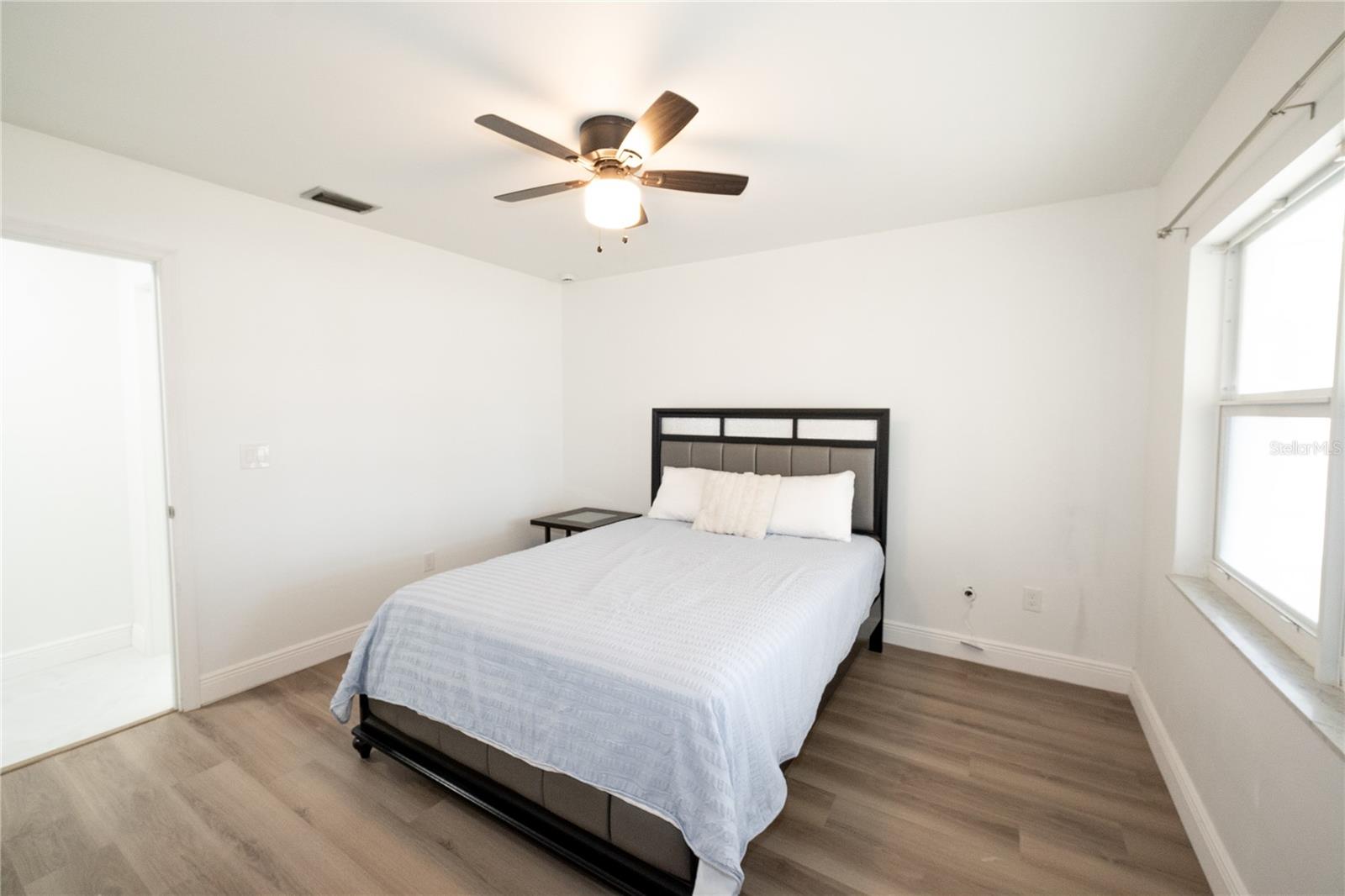 8413 MILLWOOD DR — photo 13