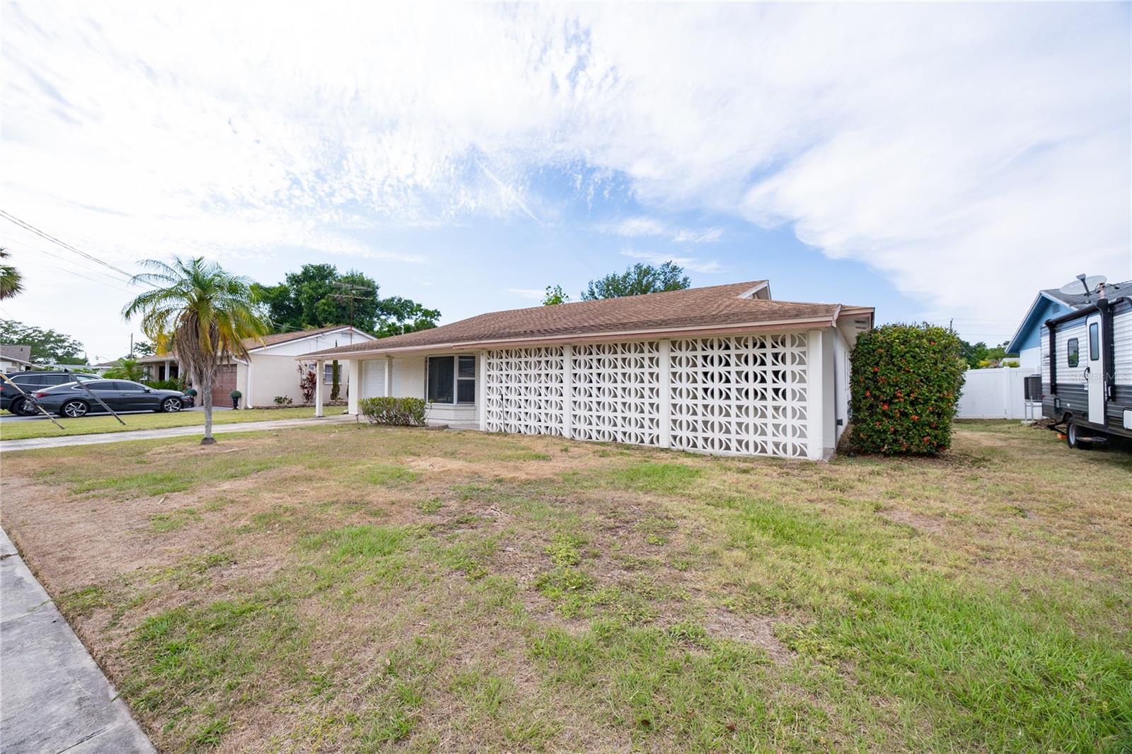 8413 MILLWOOD DR — photo 18