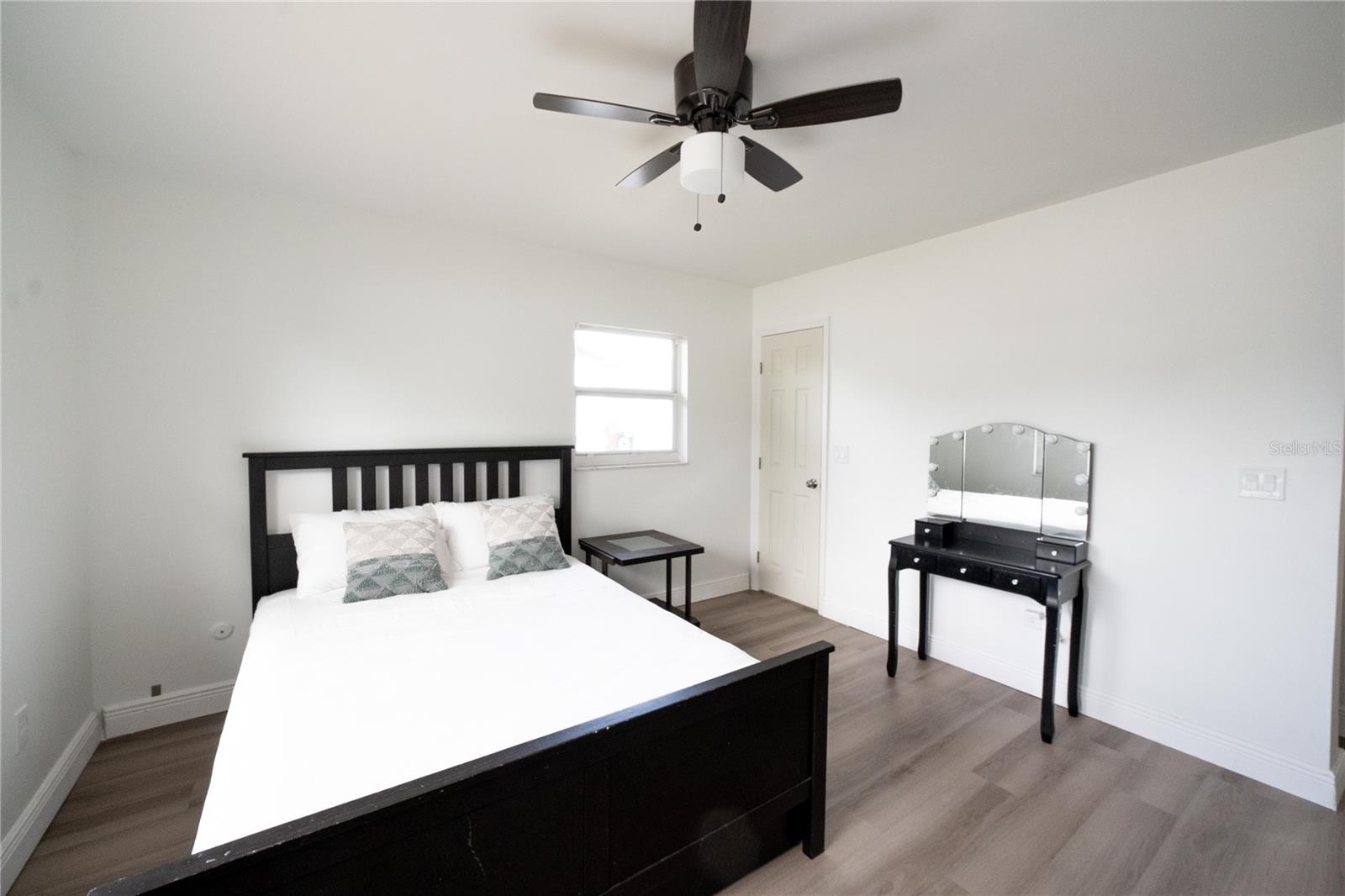 8413 MILLWOOD DR — photo 10