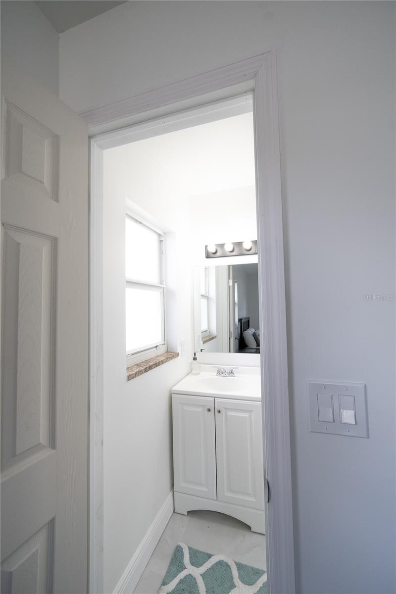 8413 MILLWOOD DR — photo 11