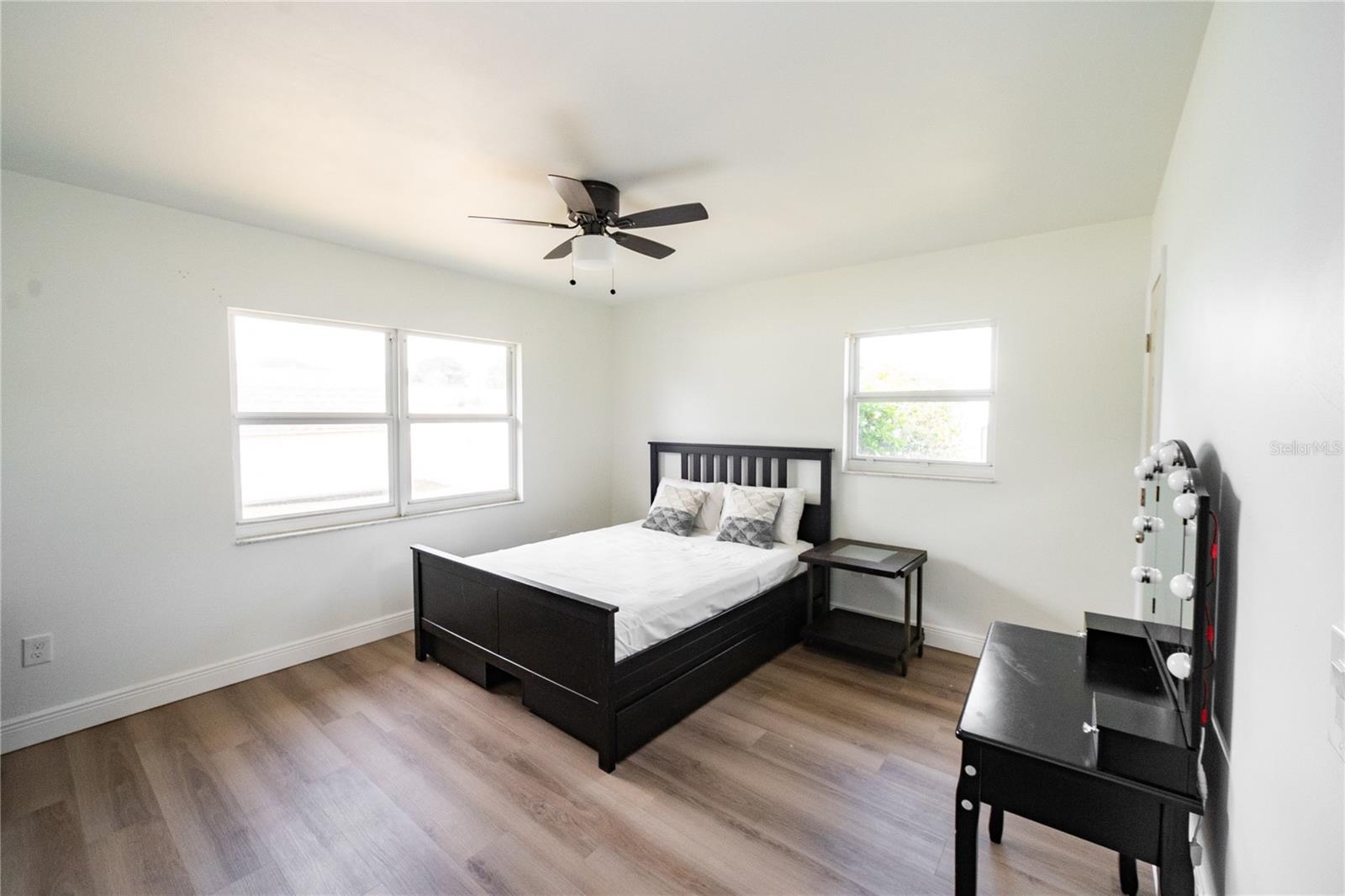 8413 MILLWOOD DR — photo 9