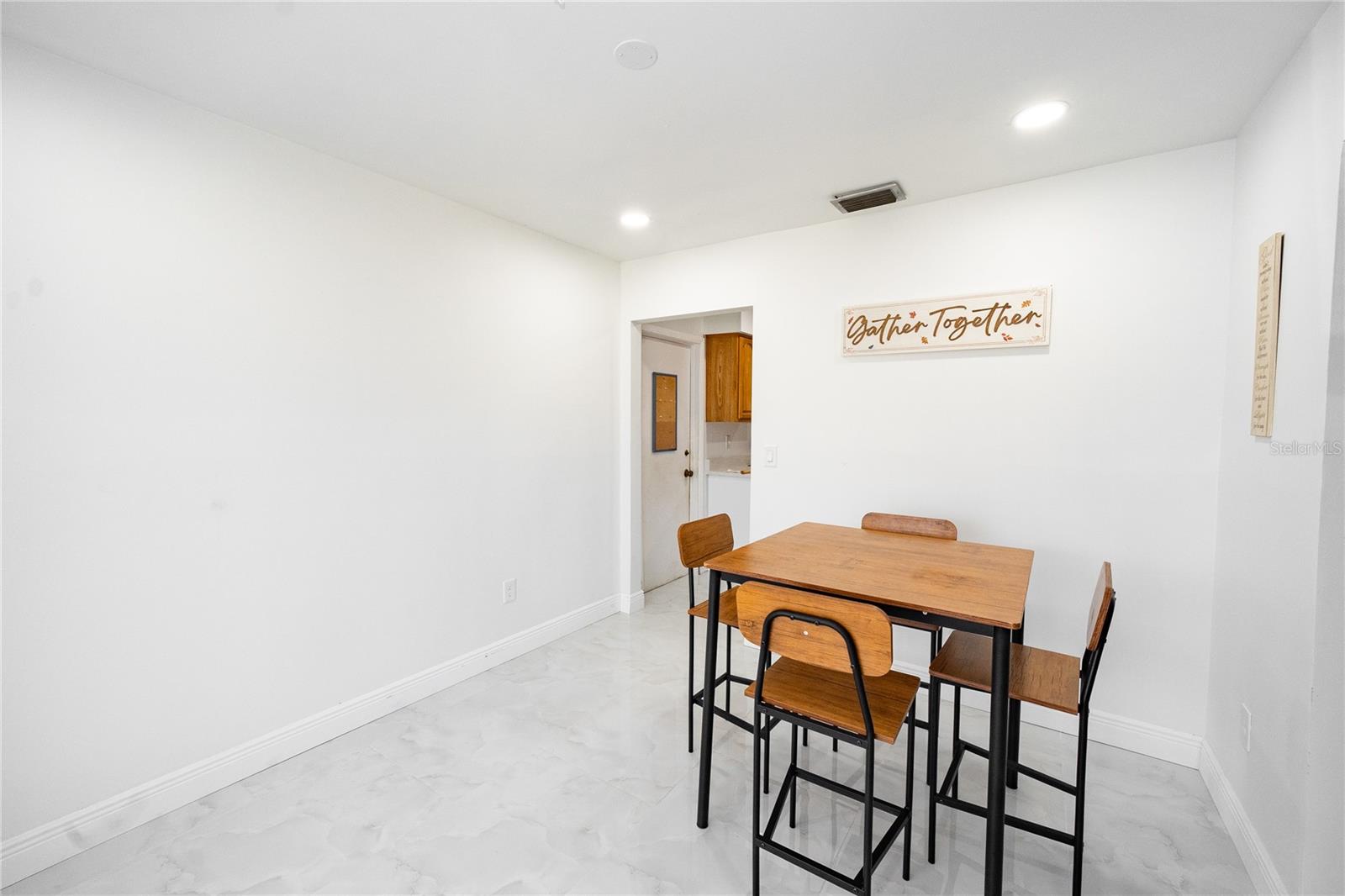 8413 MILLWOOD DR — photo 4