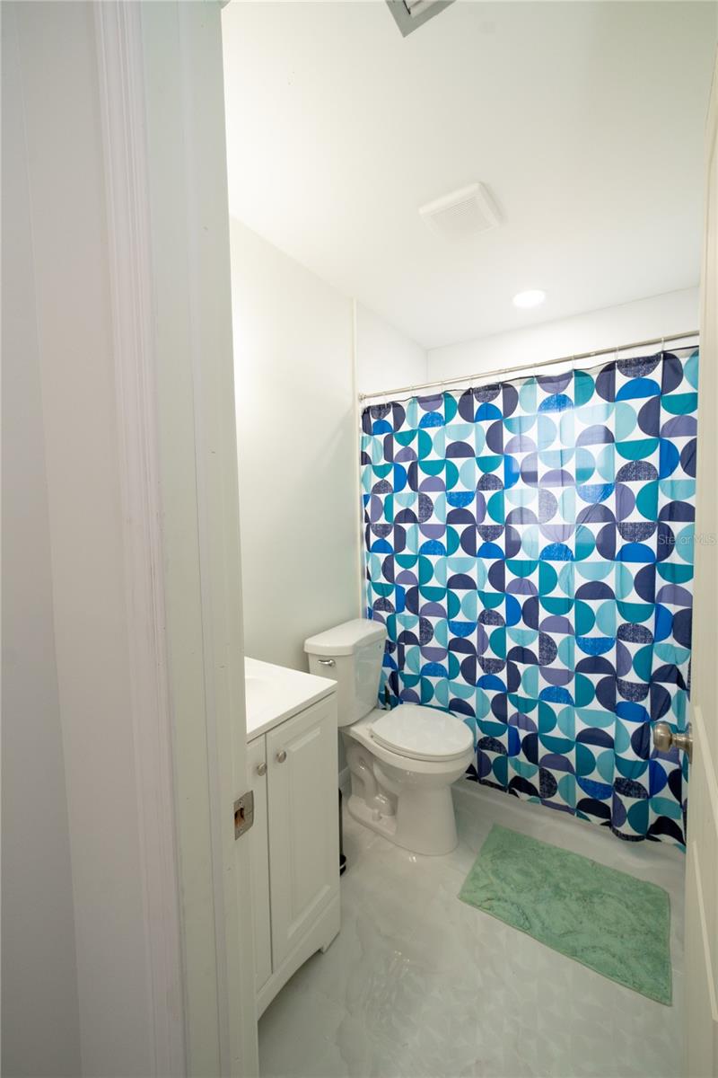 8413 MILLWOOD DR — photo 16