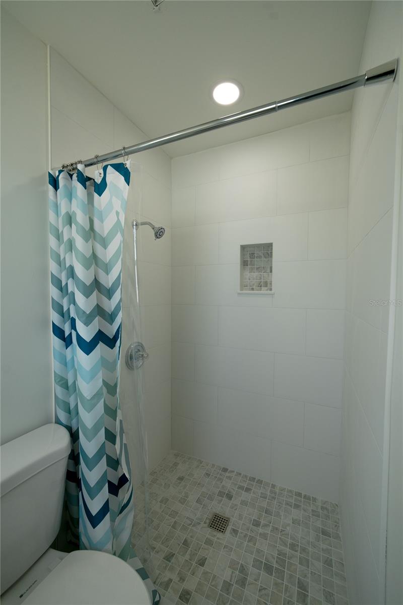 8413 MILLWOOD DR — photo 12