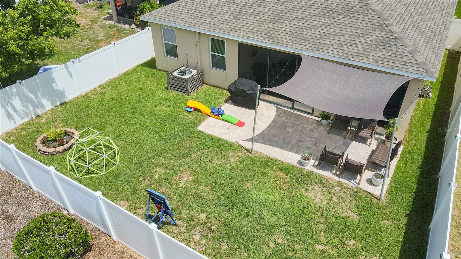 417 BLAKELY CT — photo 40