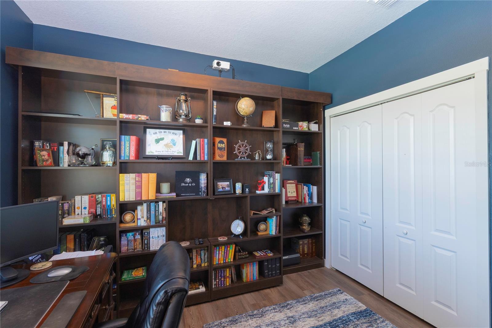 417 BLAKELY CT — photo 32