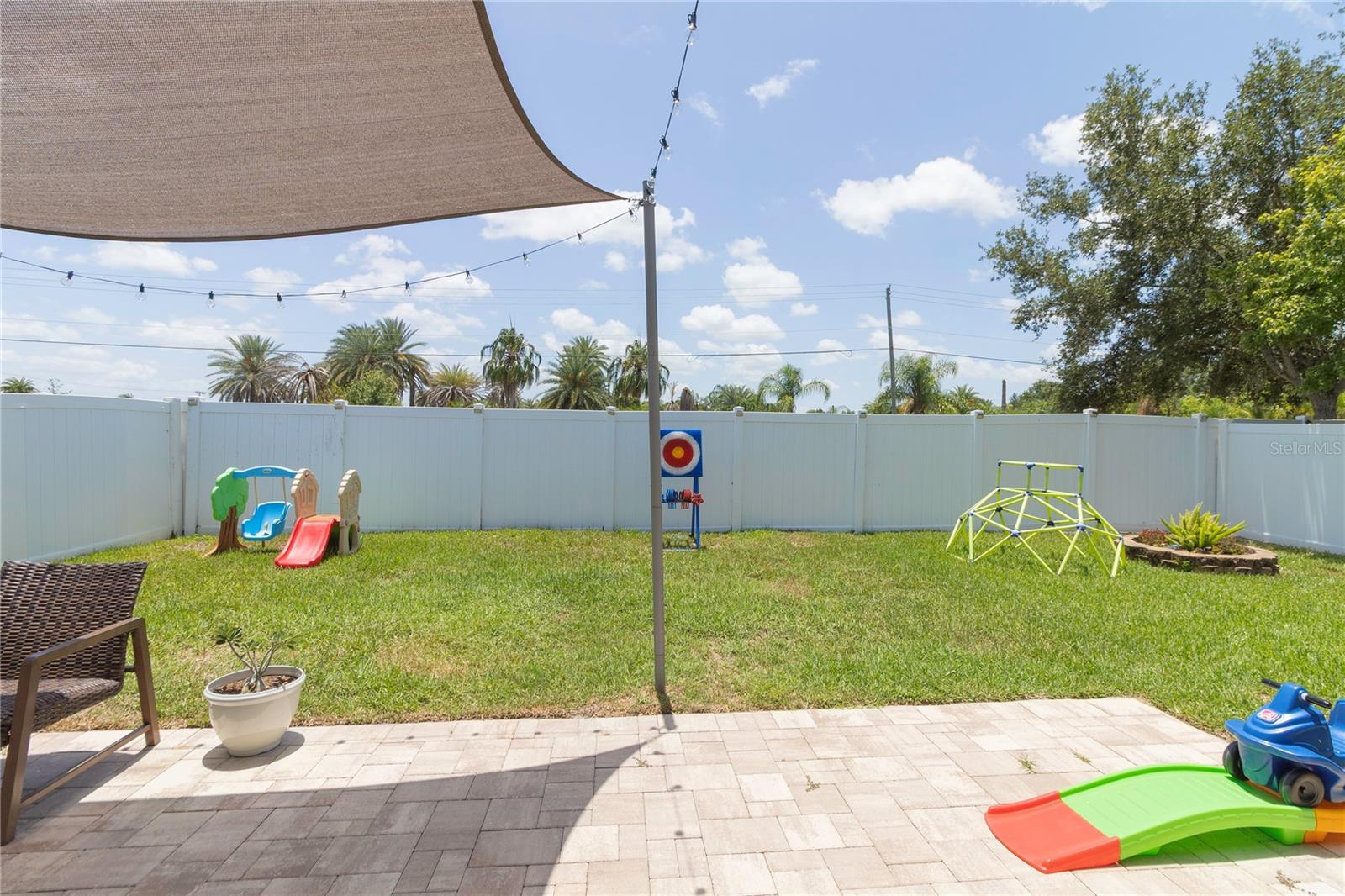 417 BLAKELY CT — photo 38