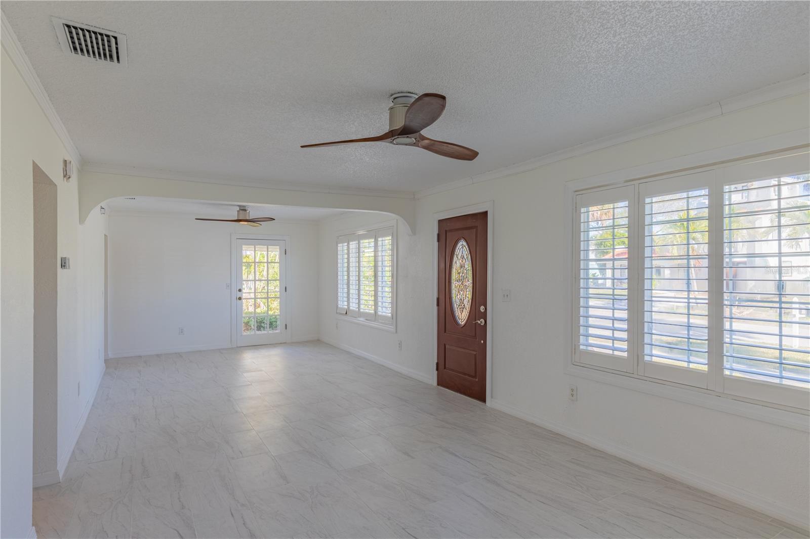 944 BRUCE AVE — photo 3