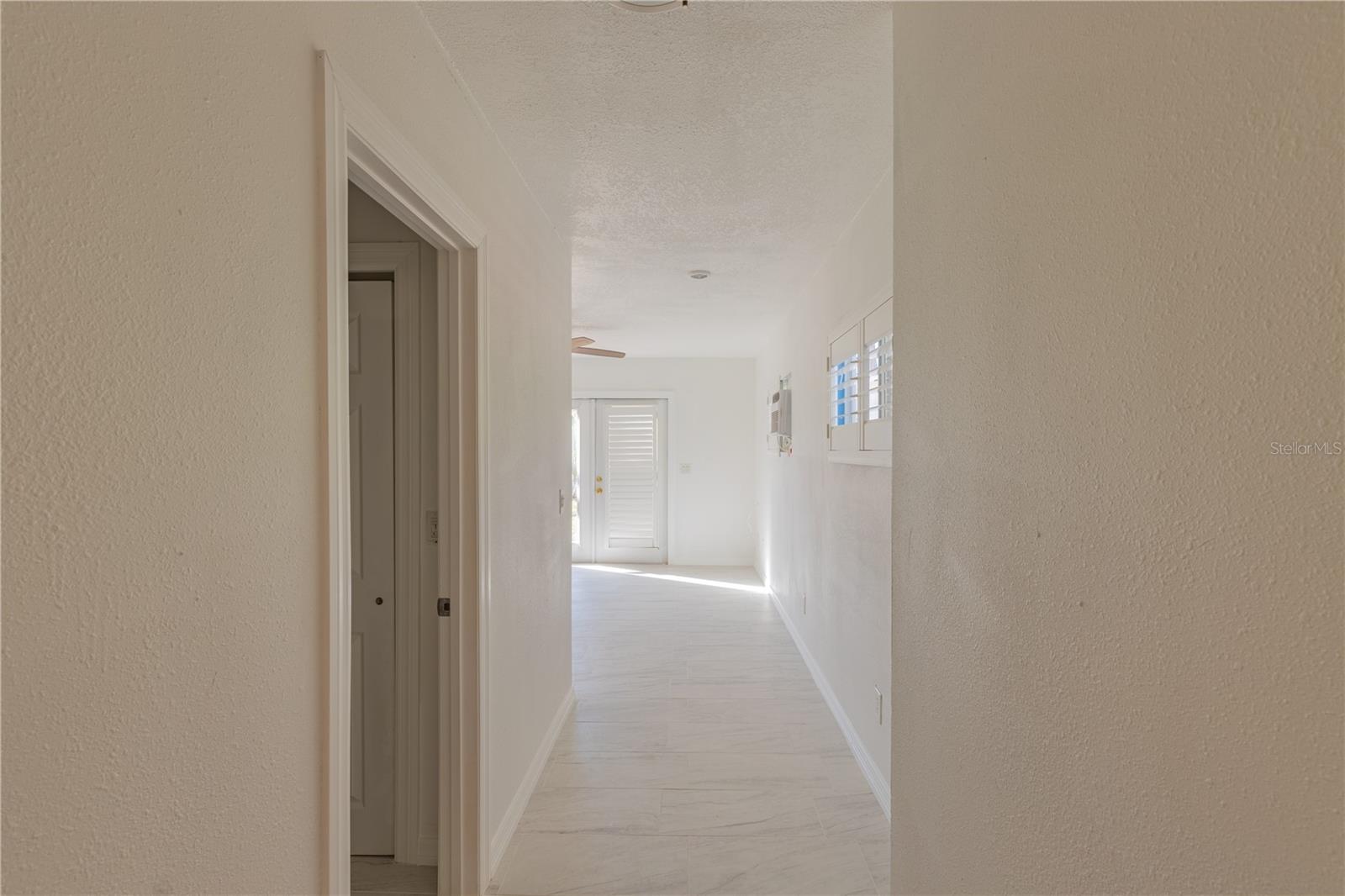 944 BRUCE AVE — photo 17