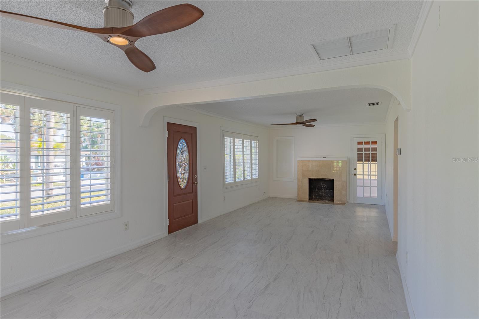 944 BRUCE AVE — photo 4