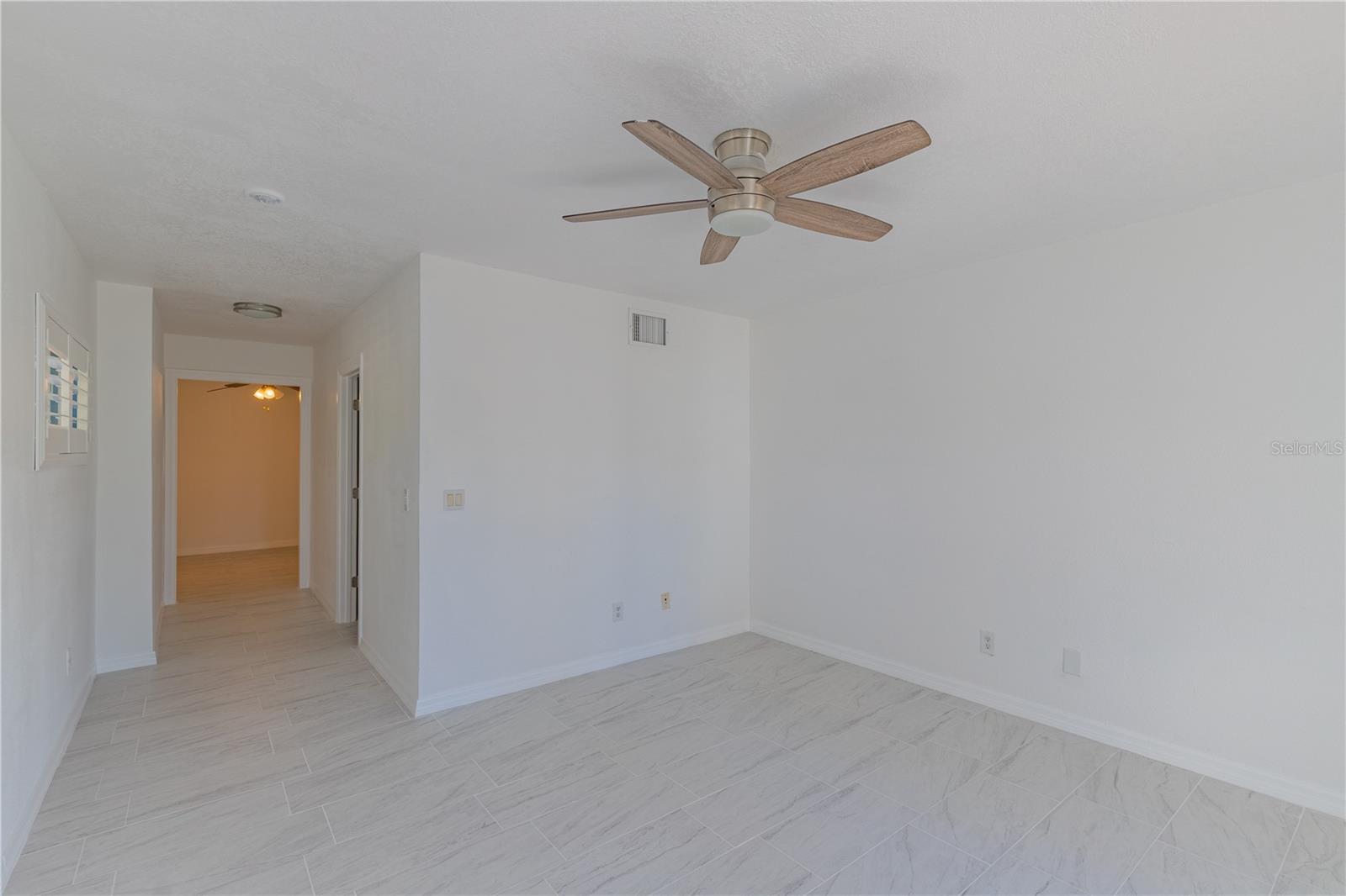 944 BRUCE AVE — photo 21