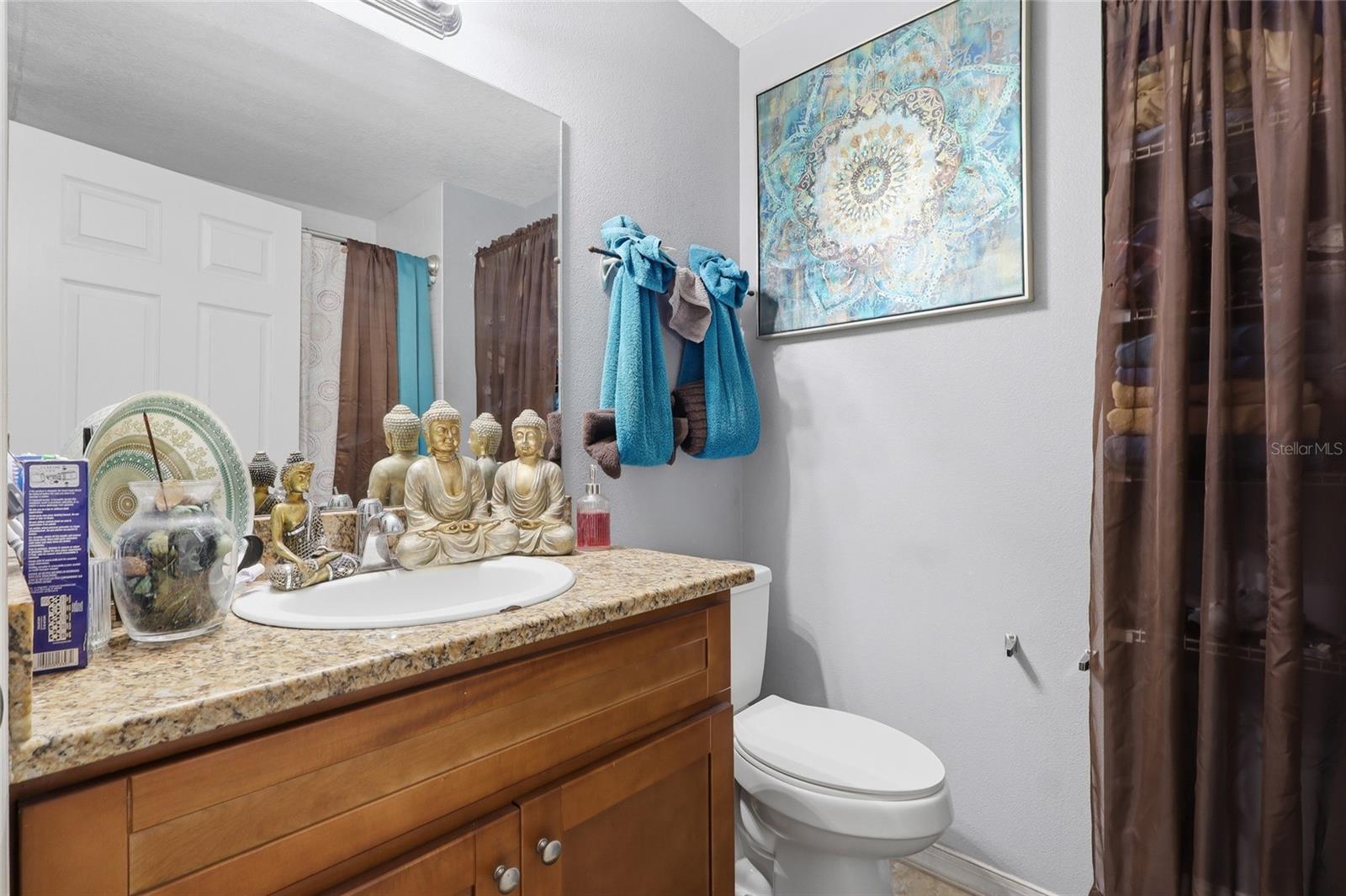 2215 E COLUMBUS DR — photo 13