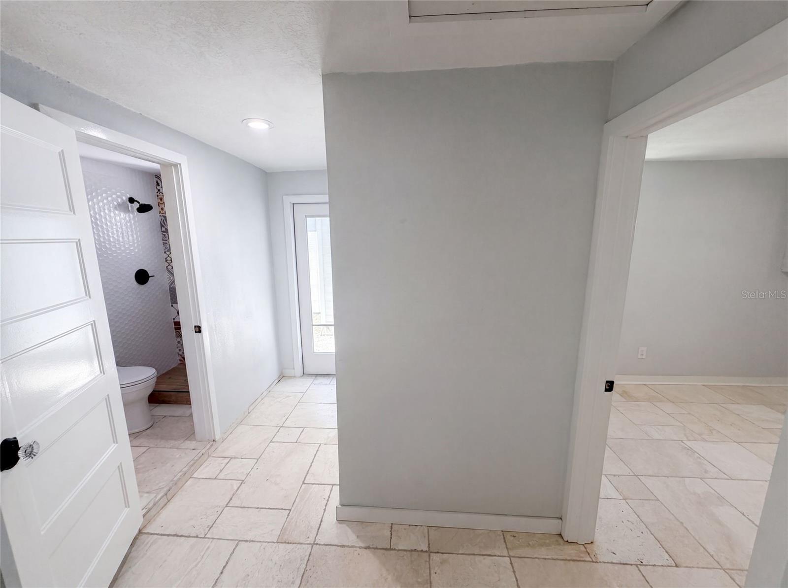 13638 EVELANE DR — photo 15