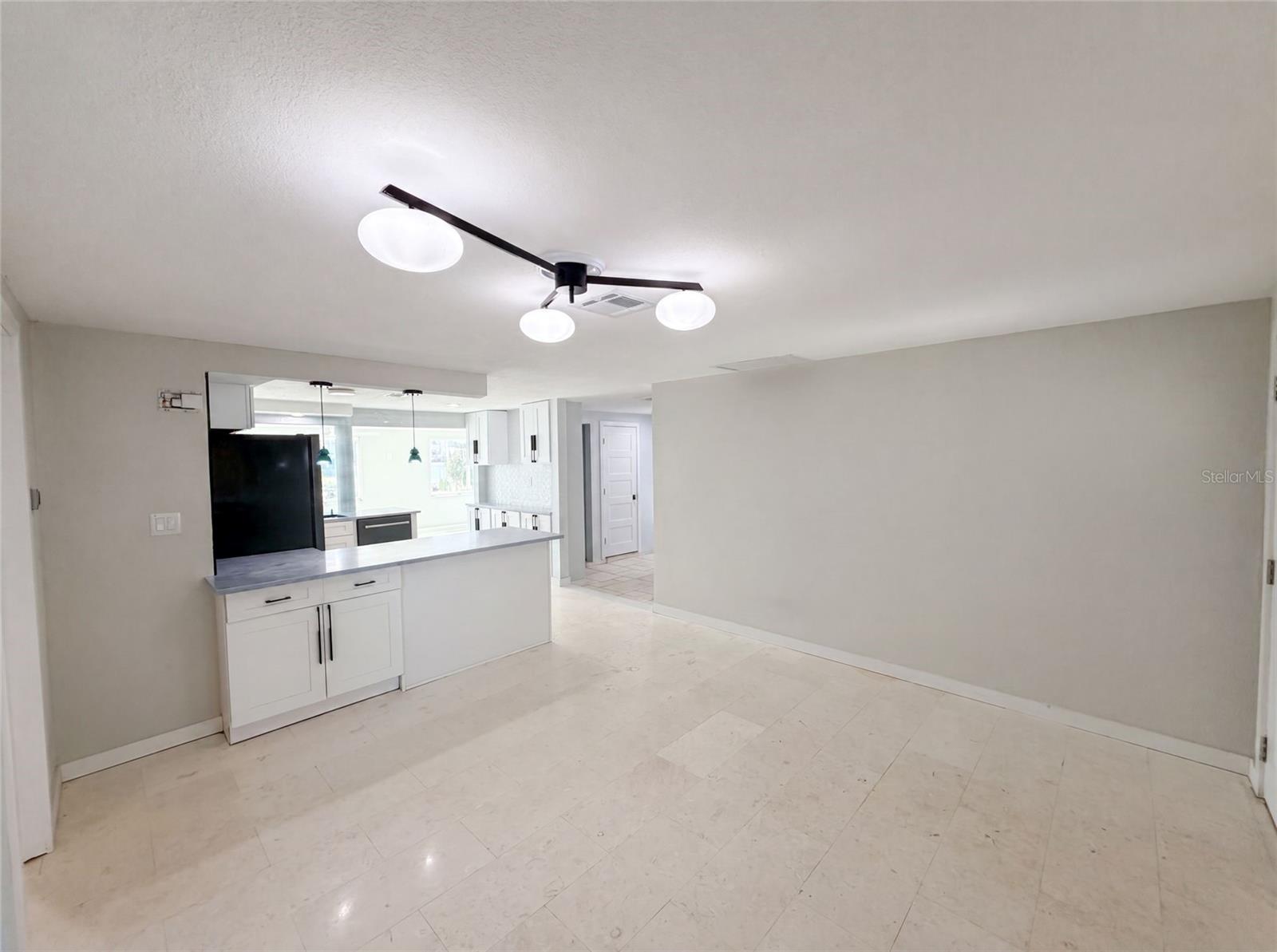 13638 EVELANE DR — photo 6