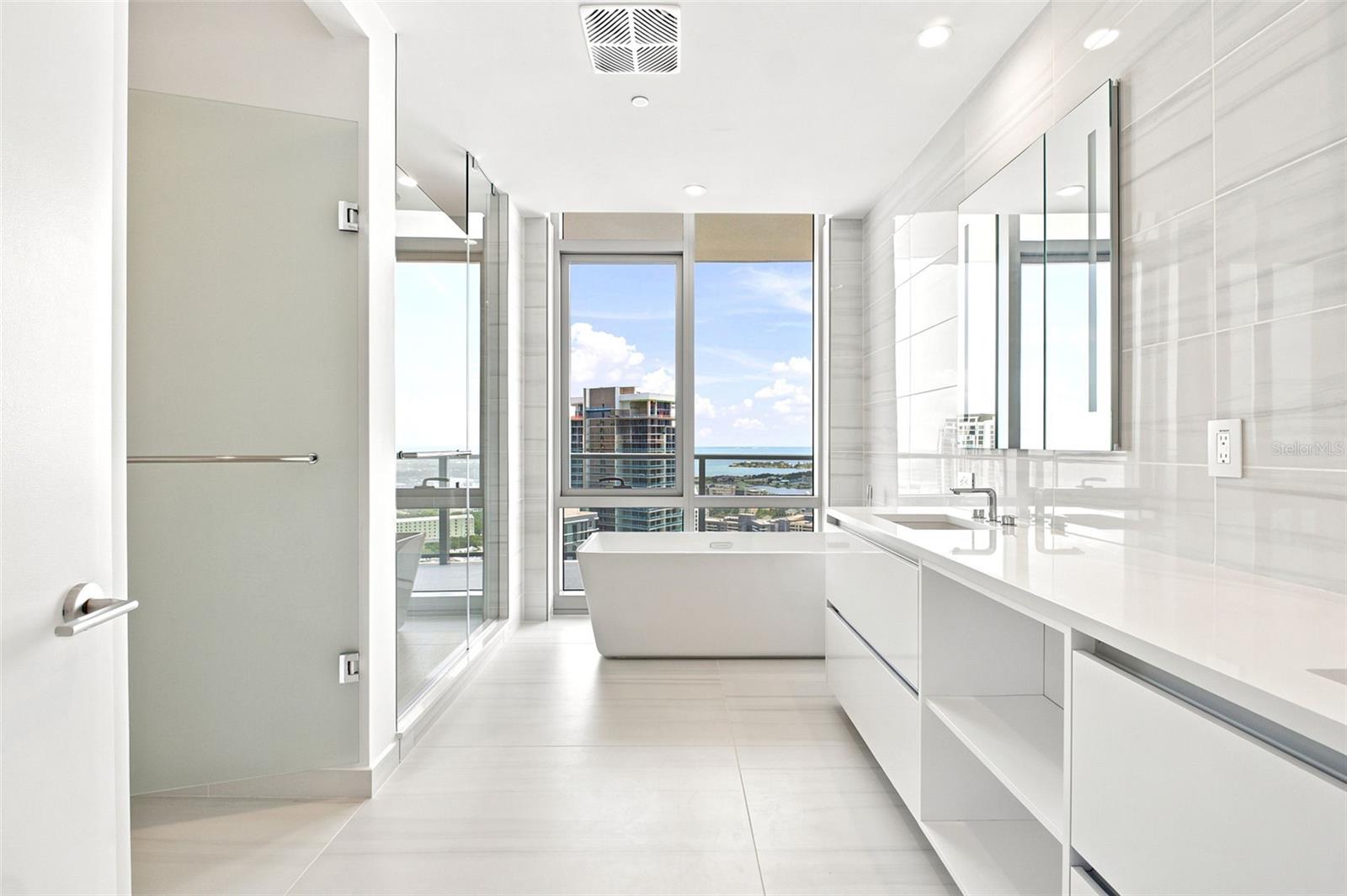 400 CENTRAL AVE #2901 — photo 36