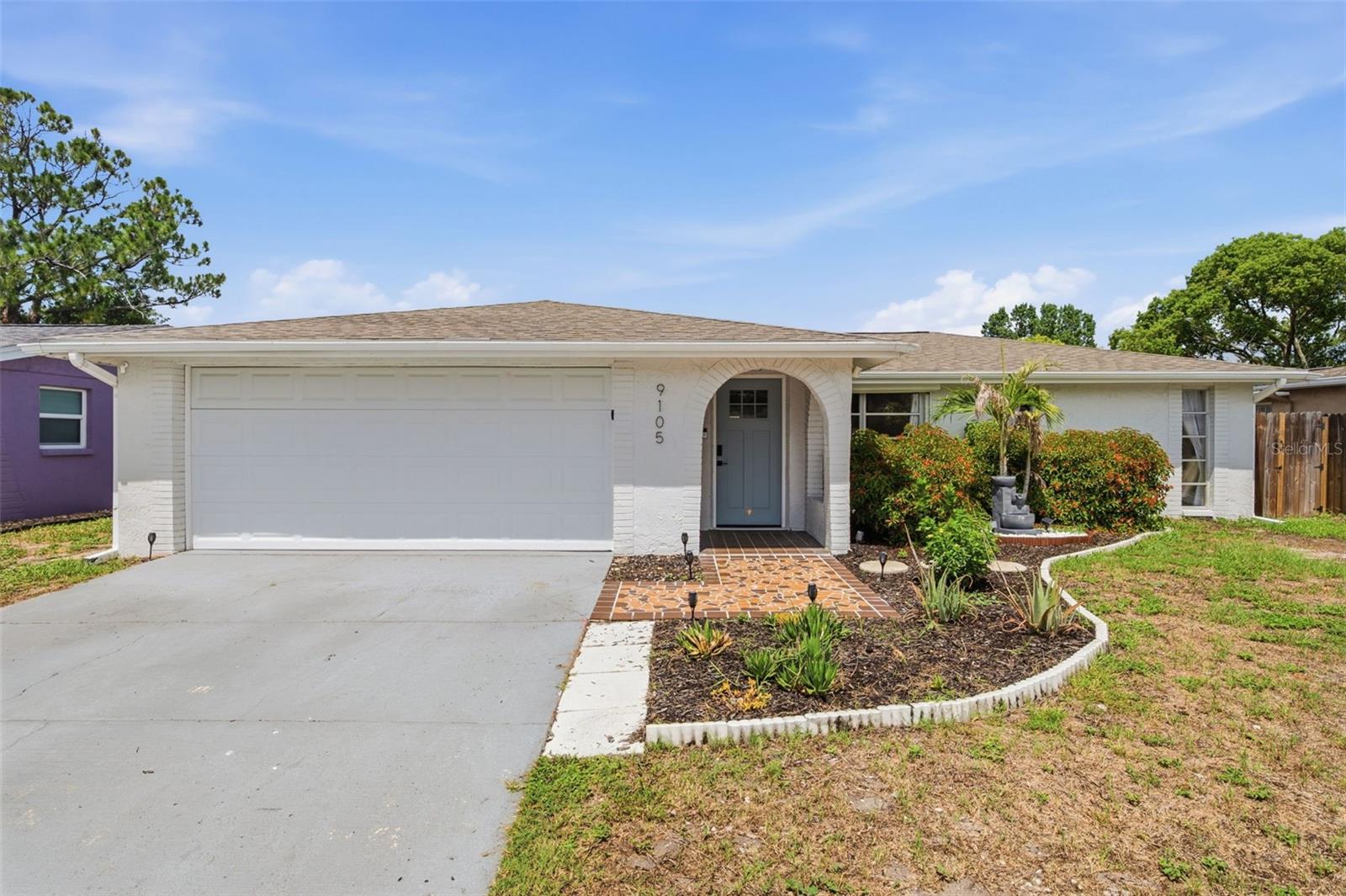 9105 HUNT CLUB LN — photo 3