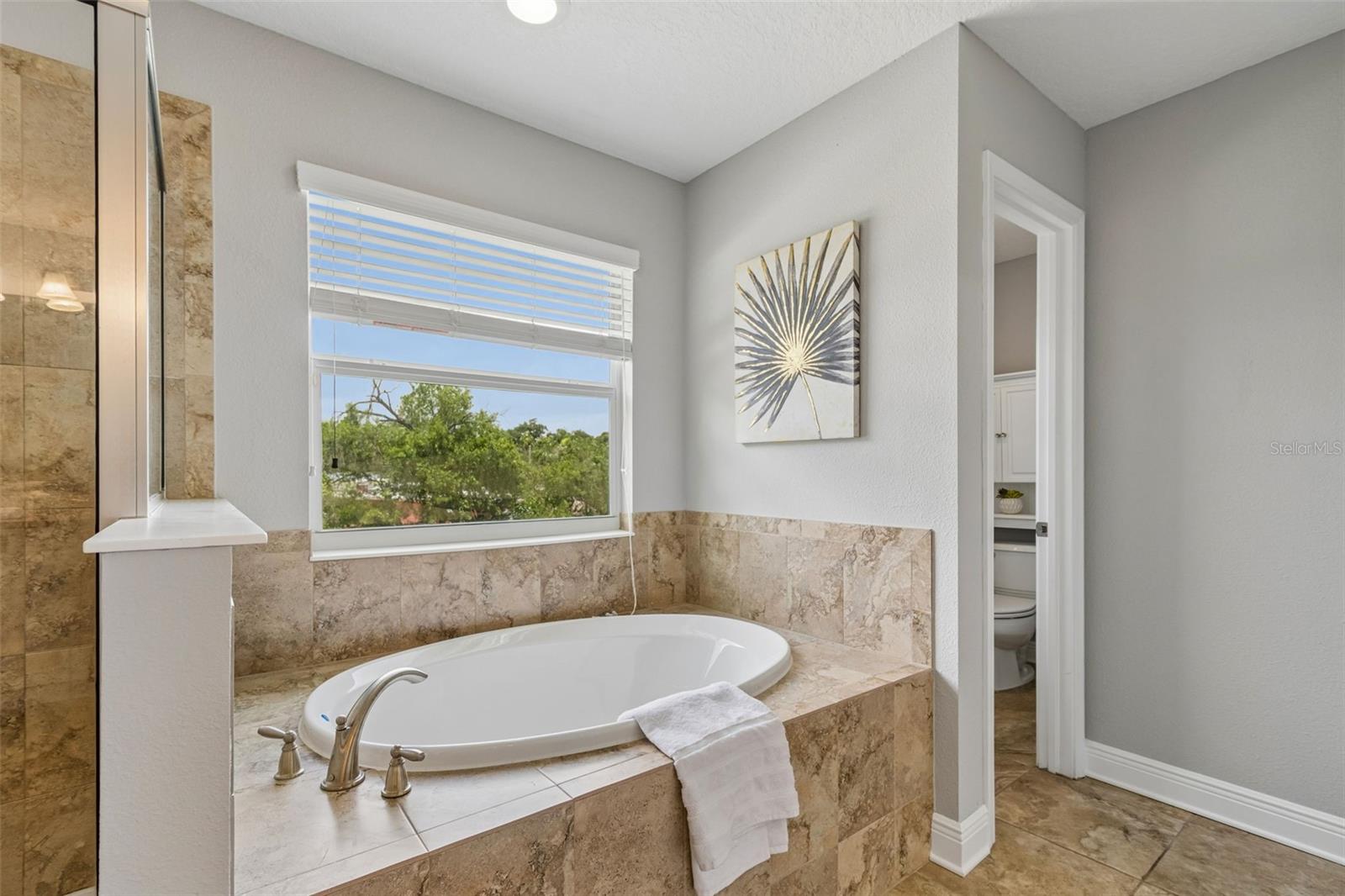 1216 E GIDDENS AVE — photo 47