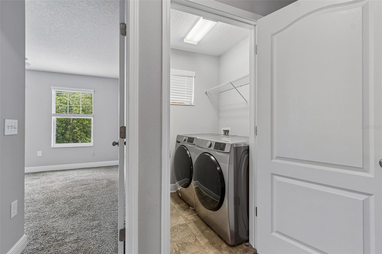 1216 E GIDDENS AVE — photo 34