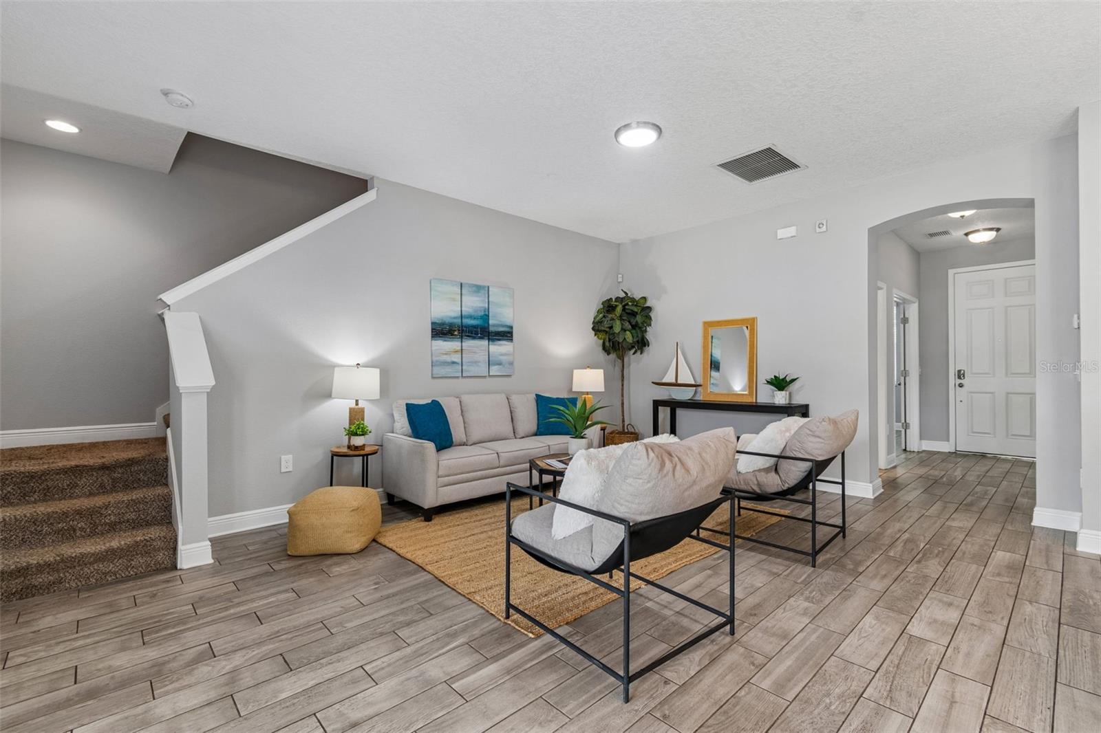 1216 E GIDDENS AVE — photo 15
