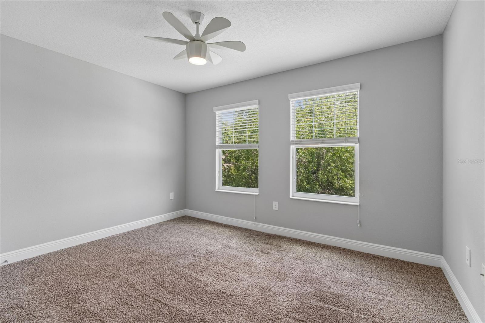 1216 E GIDDENS AVE — photo 30