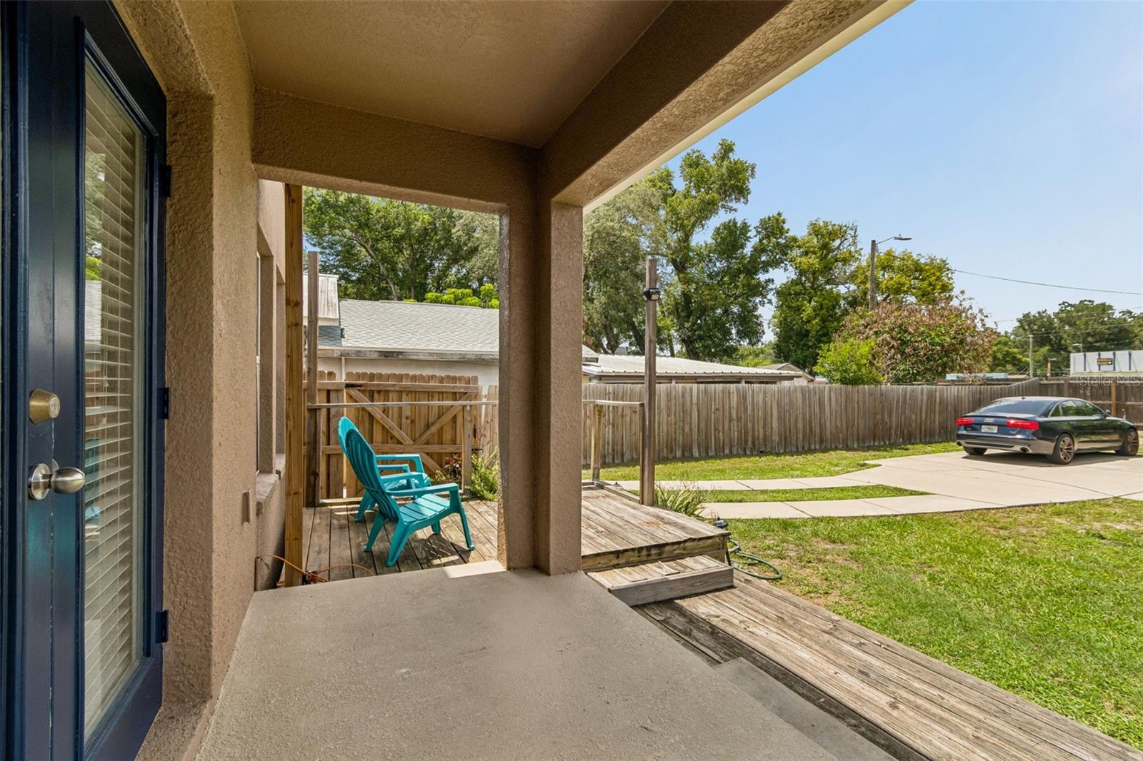 1216 E GIDDENS AVE — photo 53