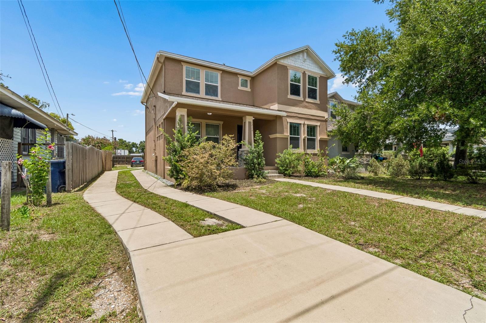 1216 E GIDDENS AVE — photo 4