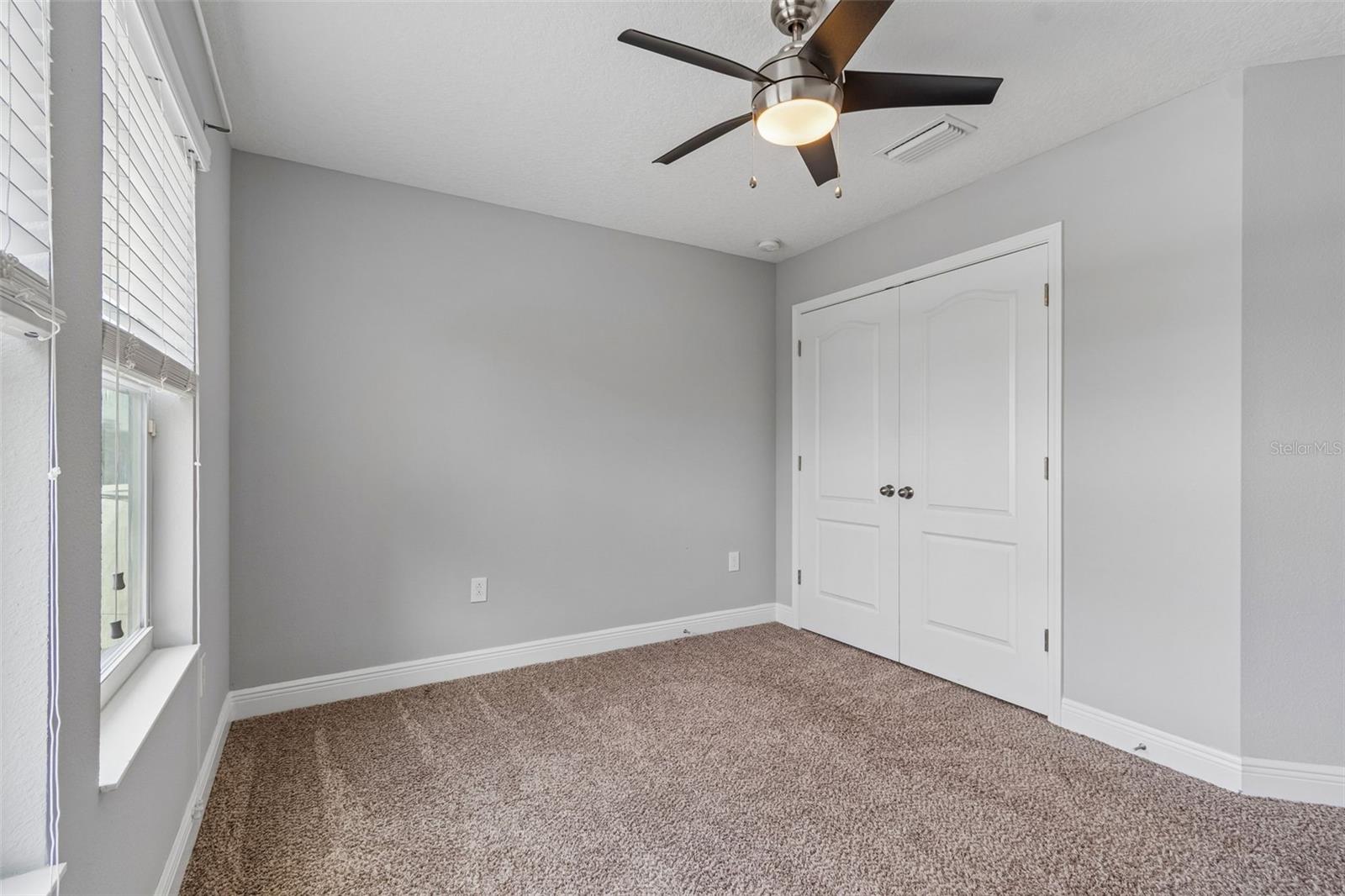 1216 E GIDDENS AVE — photo 36