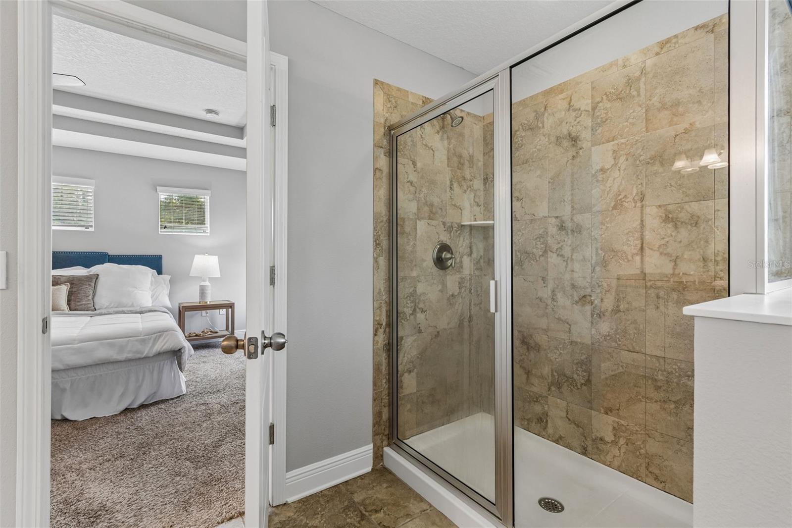 1216 E GIDDENS AVE — photo 45