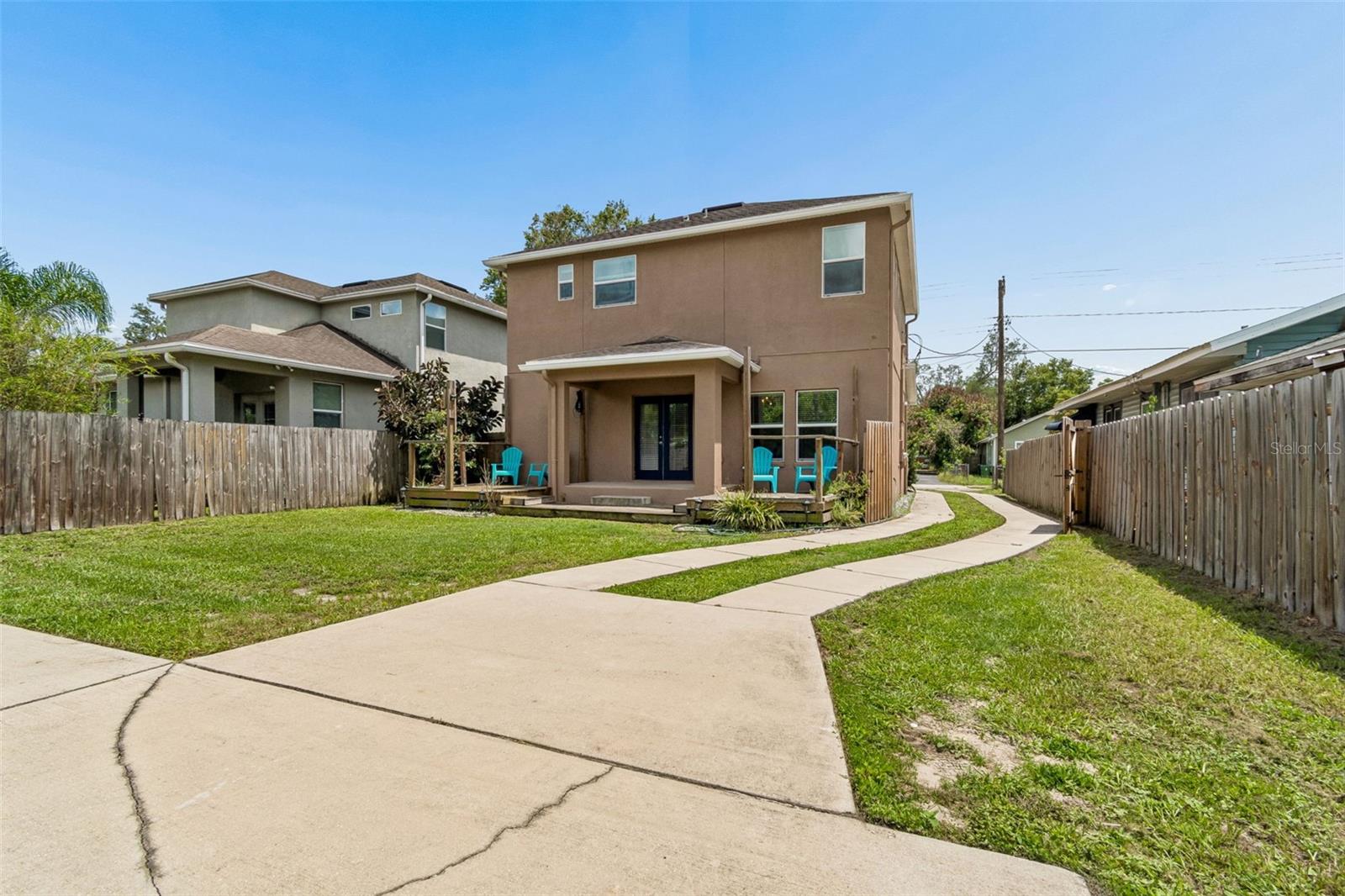 1216 E GIDDENS AVE — photo 58