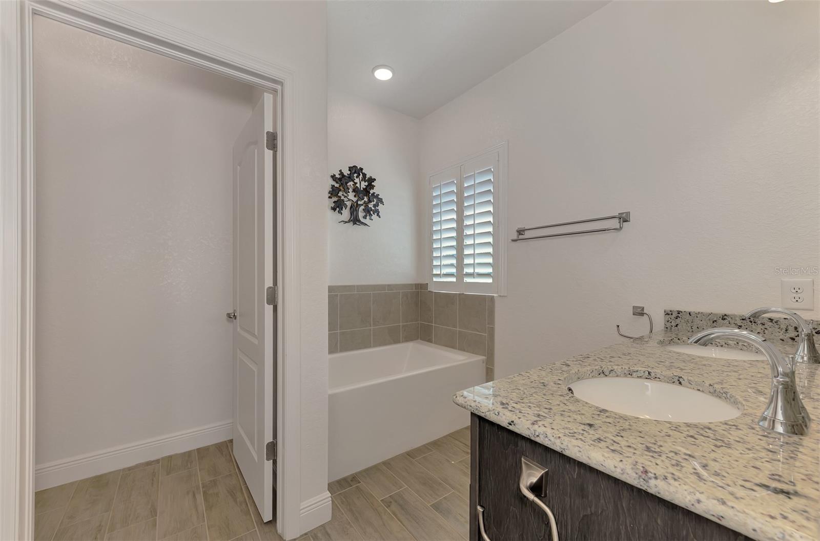 2705 LAMKIN RD — photo 38