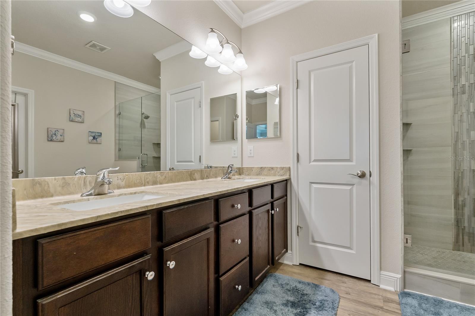 597 OZONA VILLAGE DR — photo 31