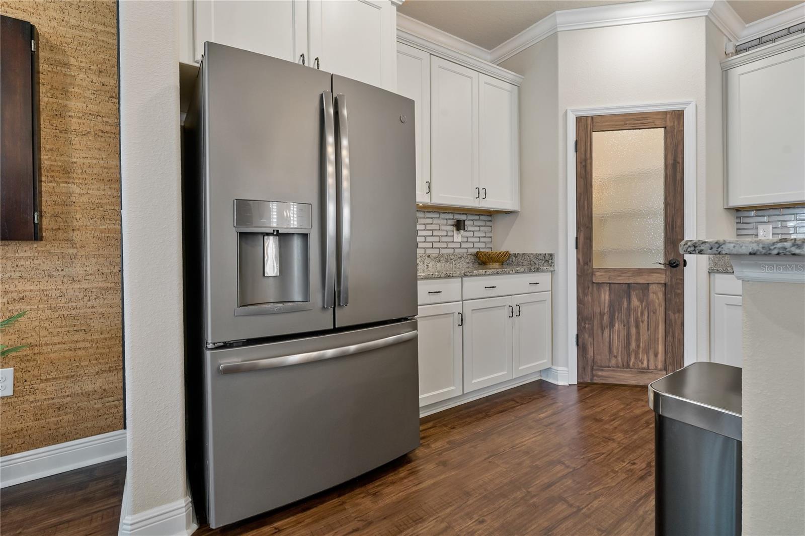 597 OZONA VILLAGE DR — photo 17