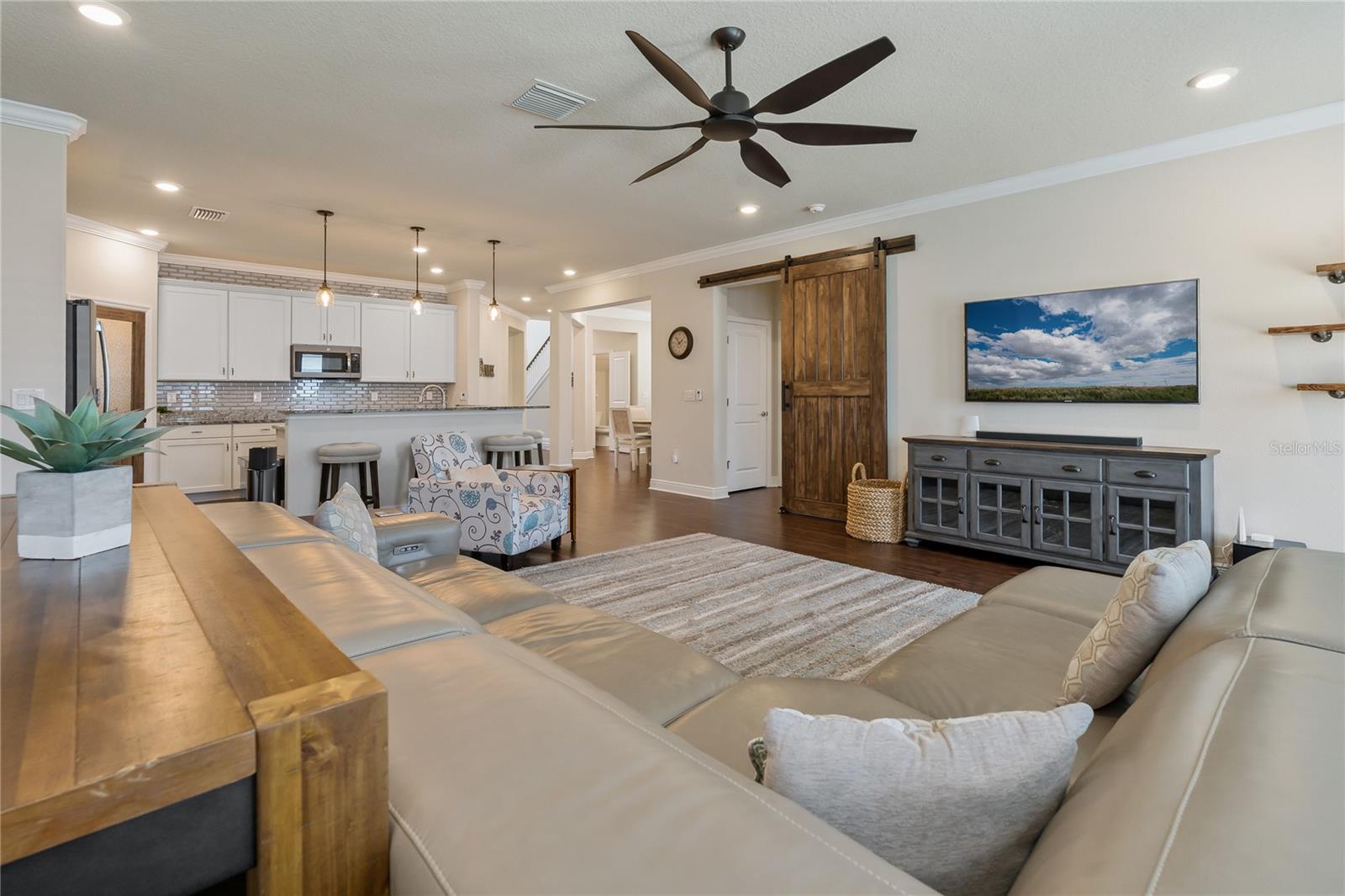 597 OZONA VILLAGE DR — photo 3