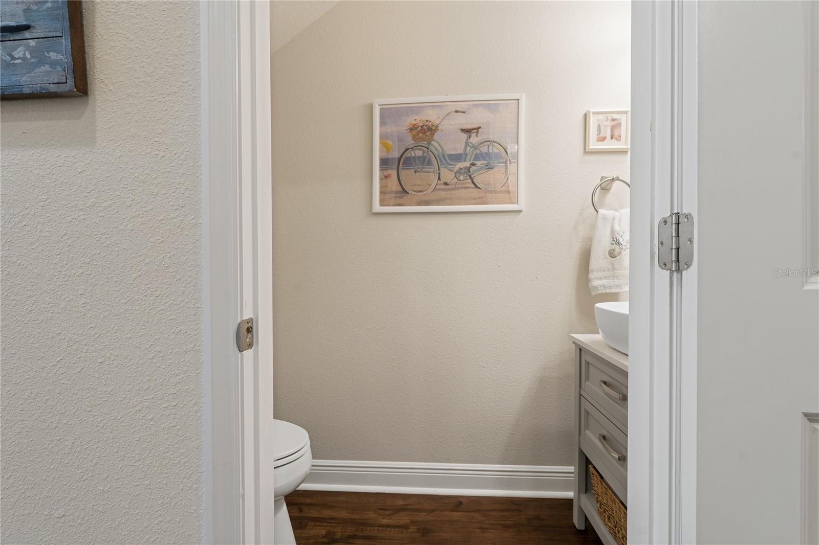597 OZONA VILLAGE DR — photo 23