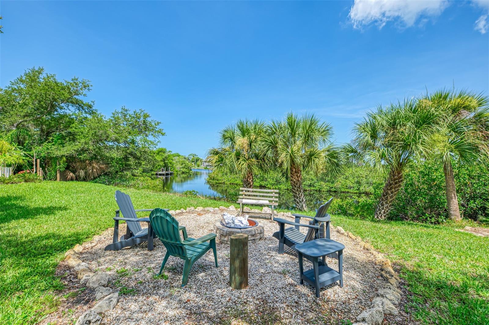 140 S OXFORD DR — photo 45