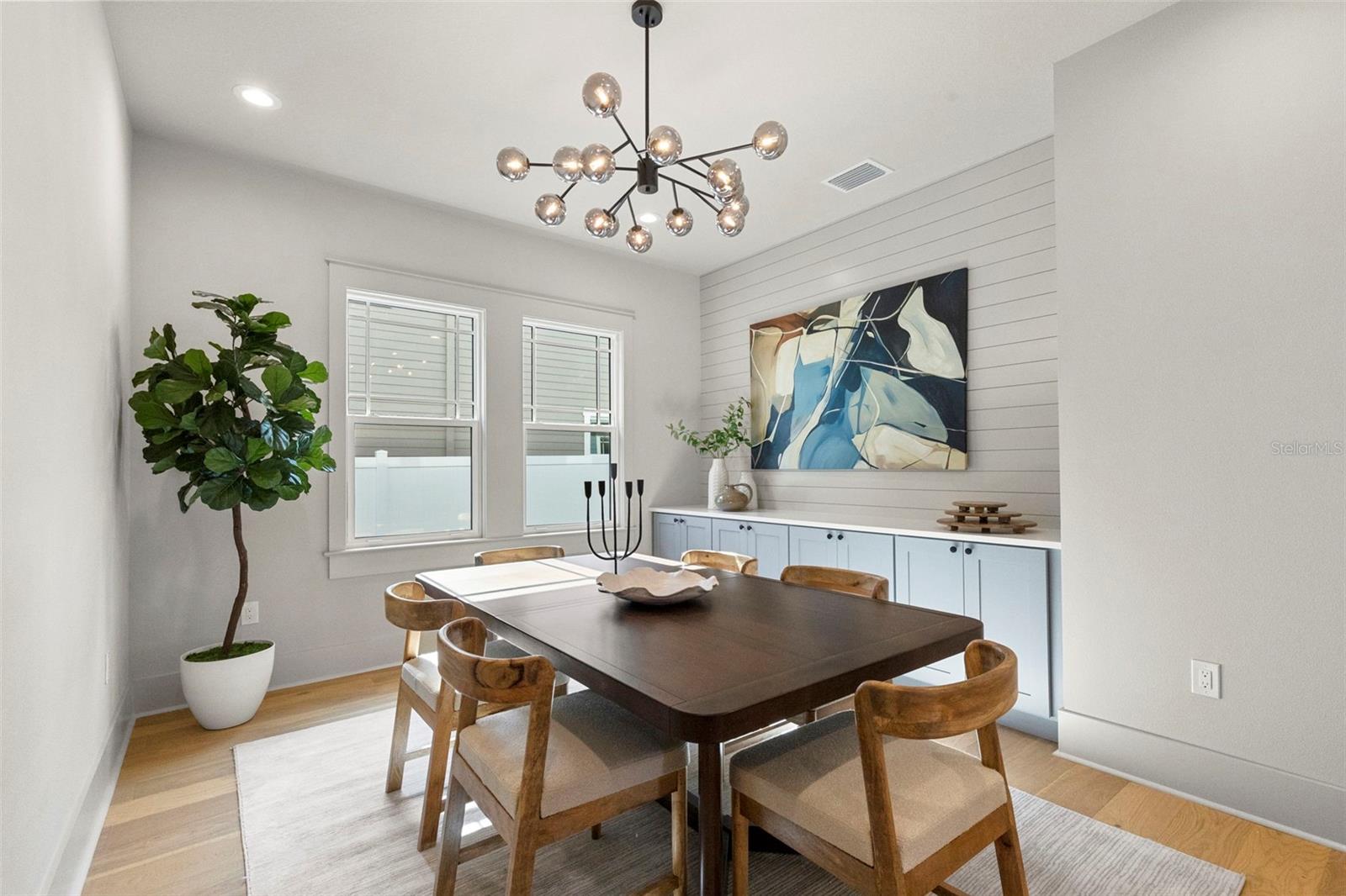 1224 E CHELSEA ST — photo 18