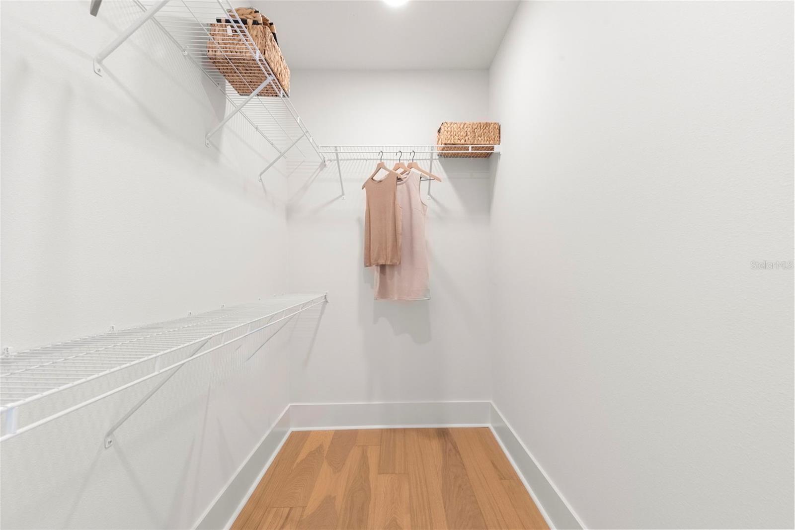 1224 E CHELSEA ST — photo 53