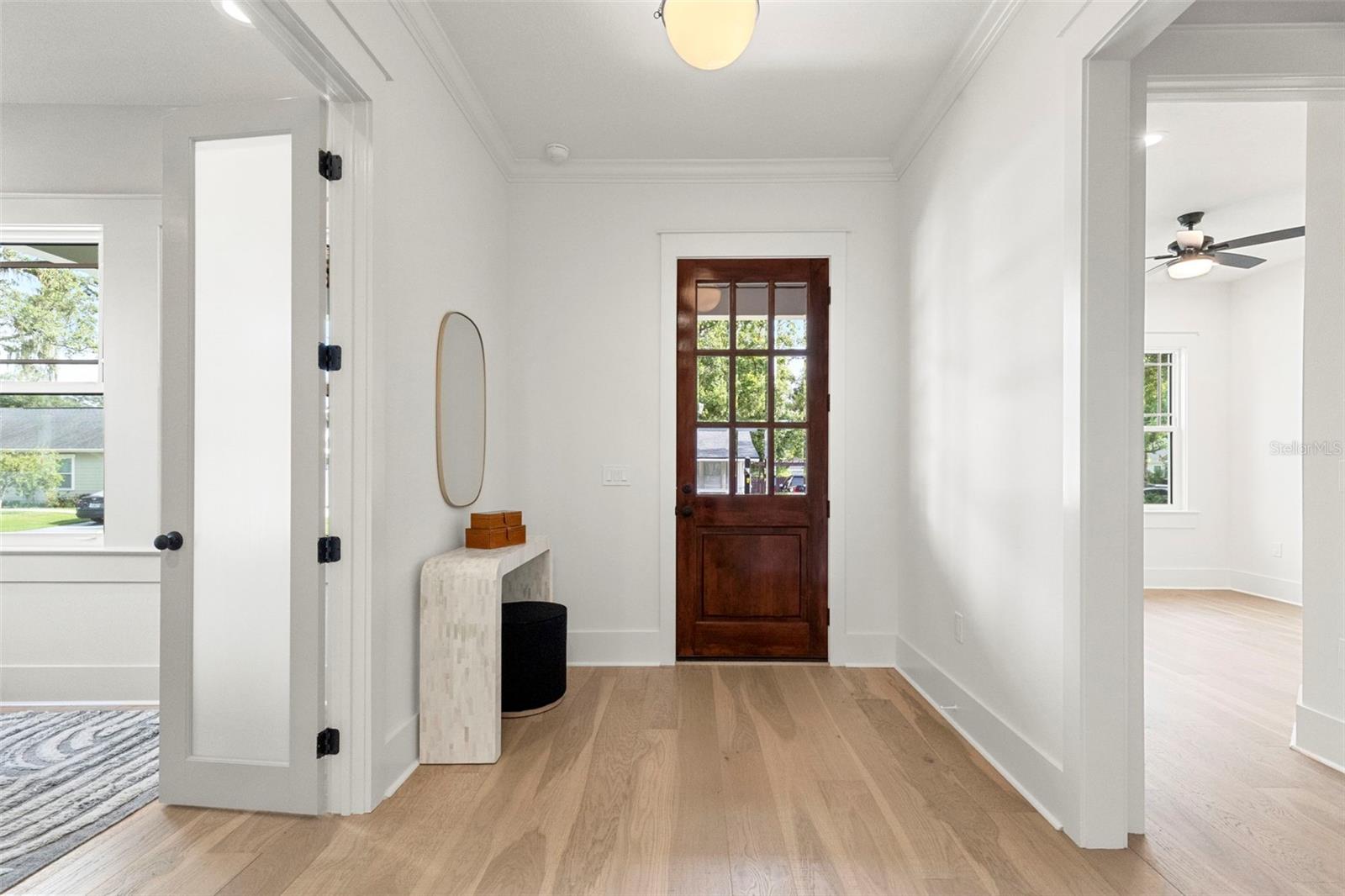 1224 E CHELSEA ST — photo 9