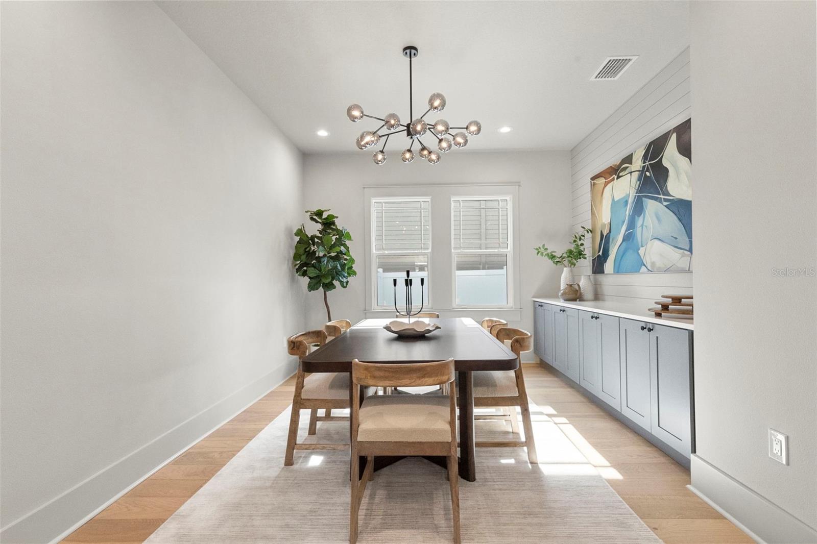 1224 E CHELSEA ST — photo 16