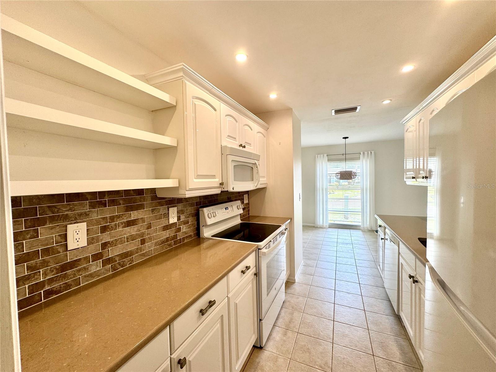 1610 BERWICK CT #D — photo 7
