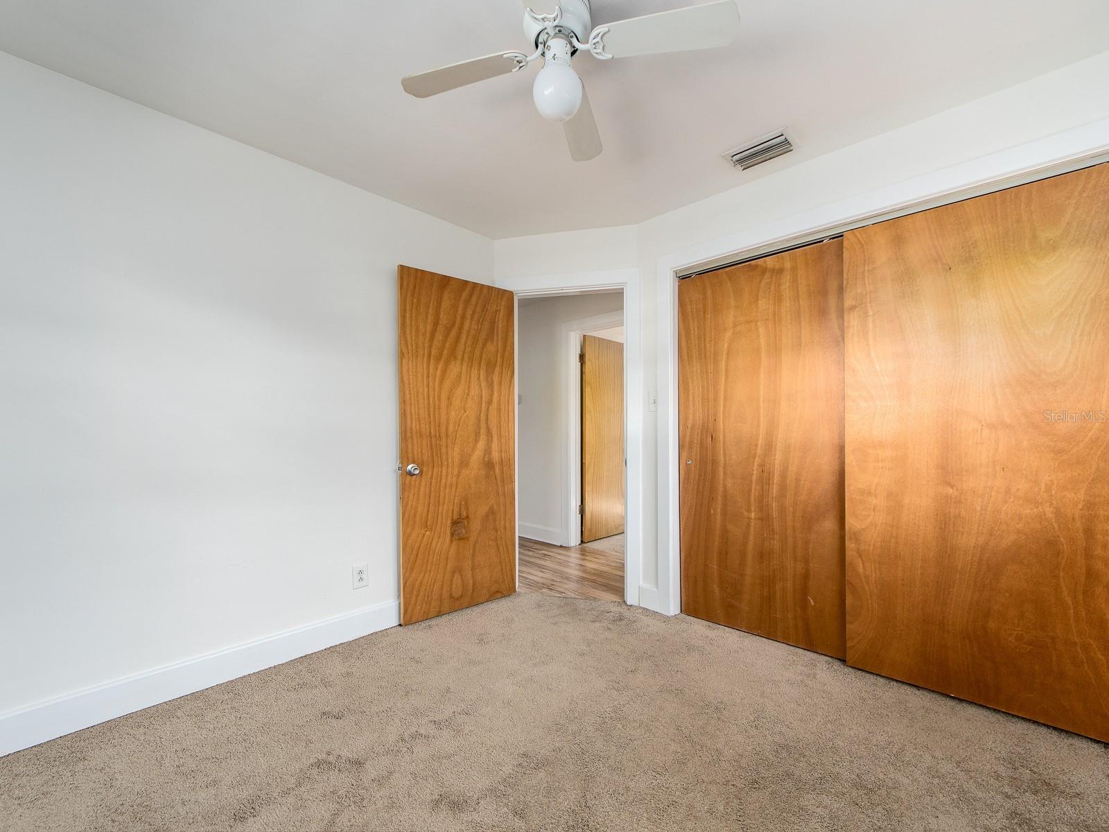 2242 INDIAN AVE S — photo 13